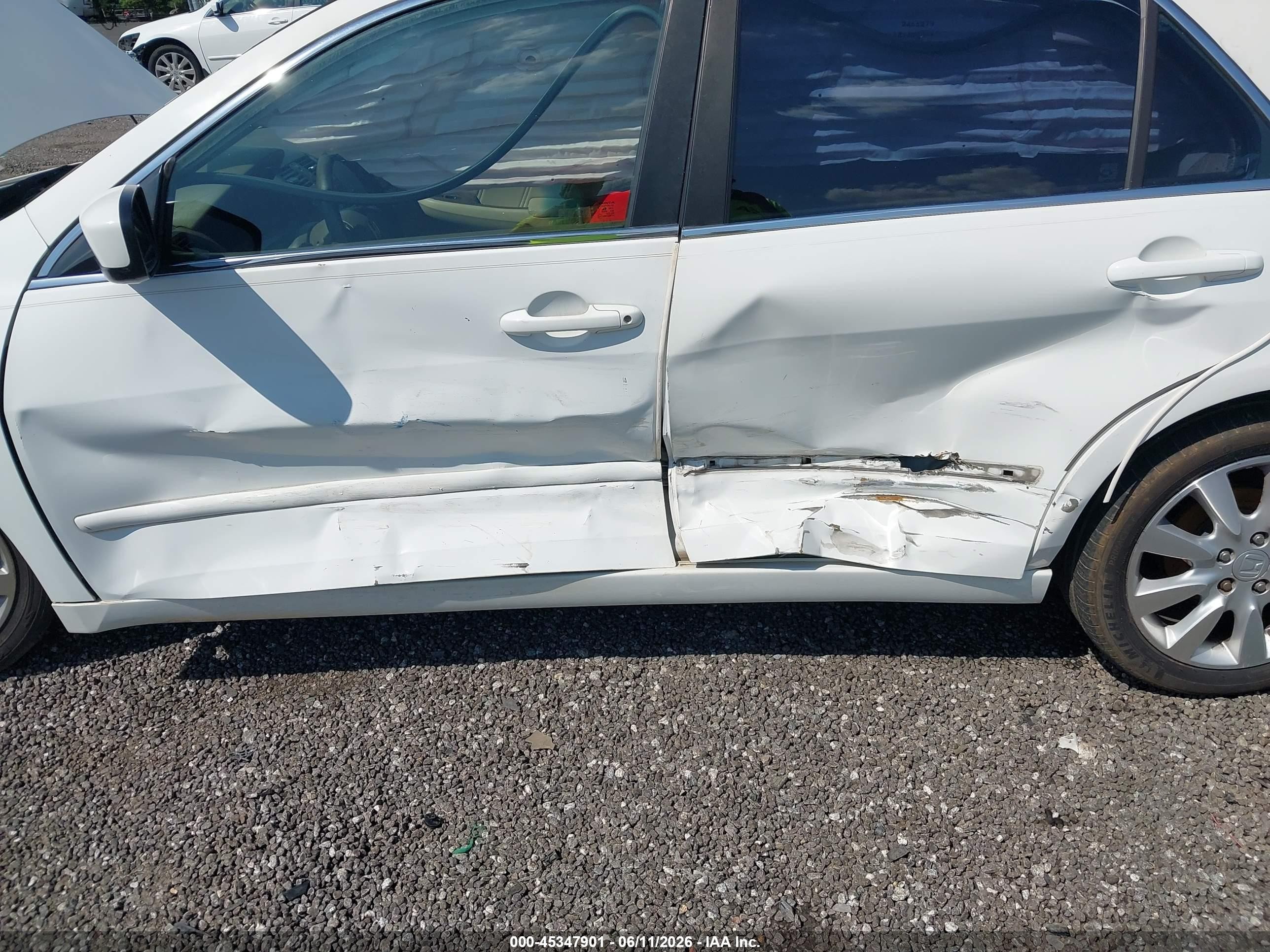 2006 Honda Accord 3.0 Ex White vin: 1HGCM66576A073846