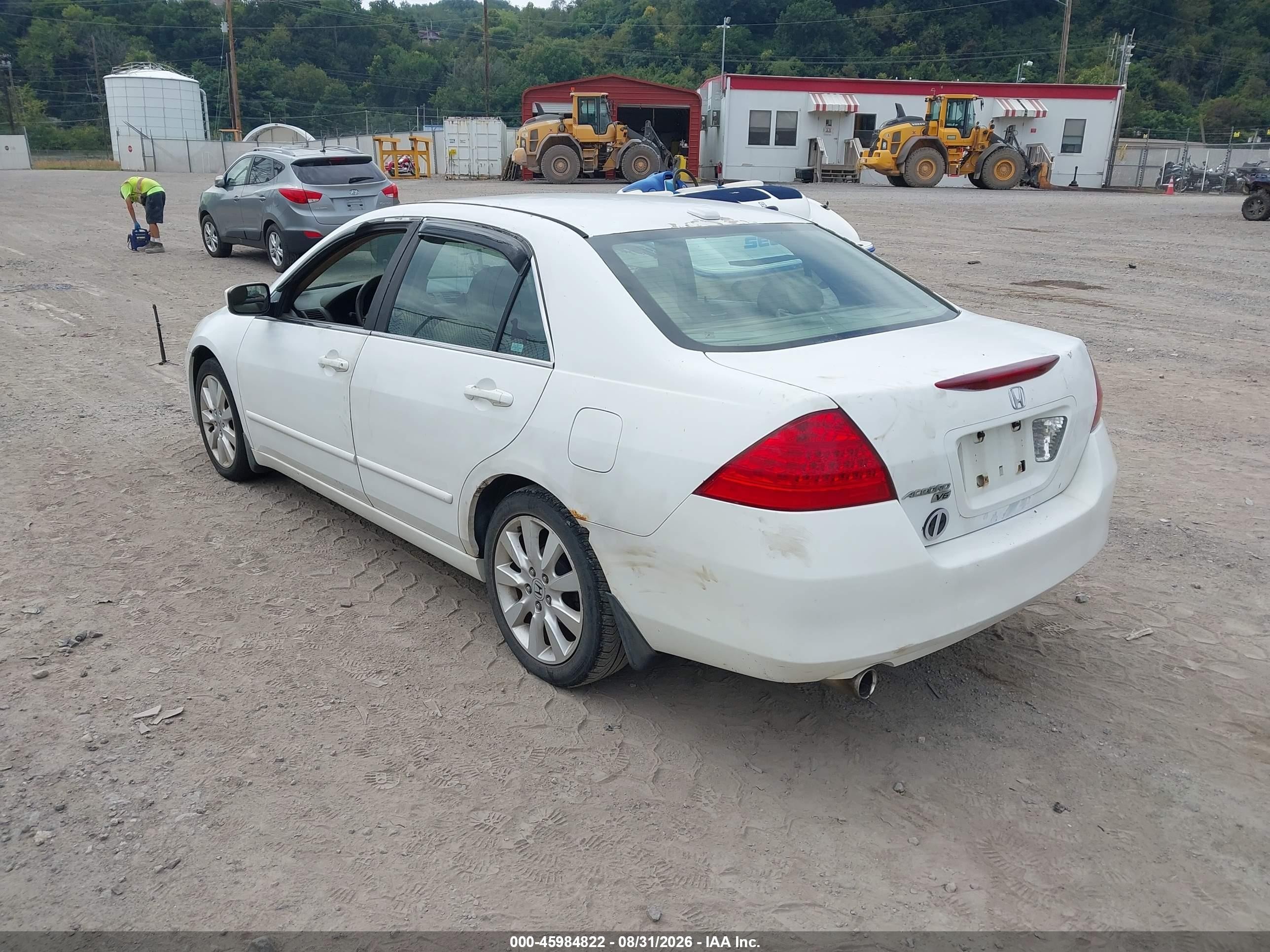 2007 Honda Accord 3.0 Ex White vin: 1HGCM66577A001160