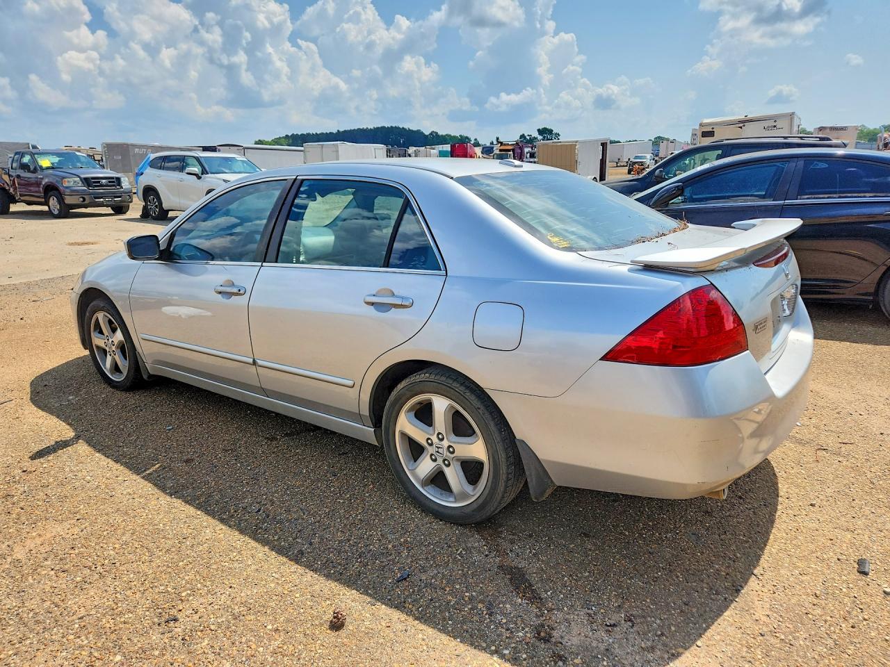 2007 Honda Accord Silver vin: 1HGCM66577A078773