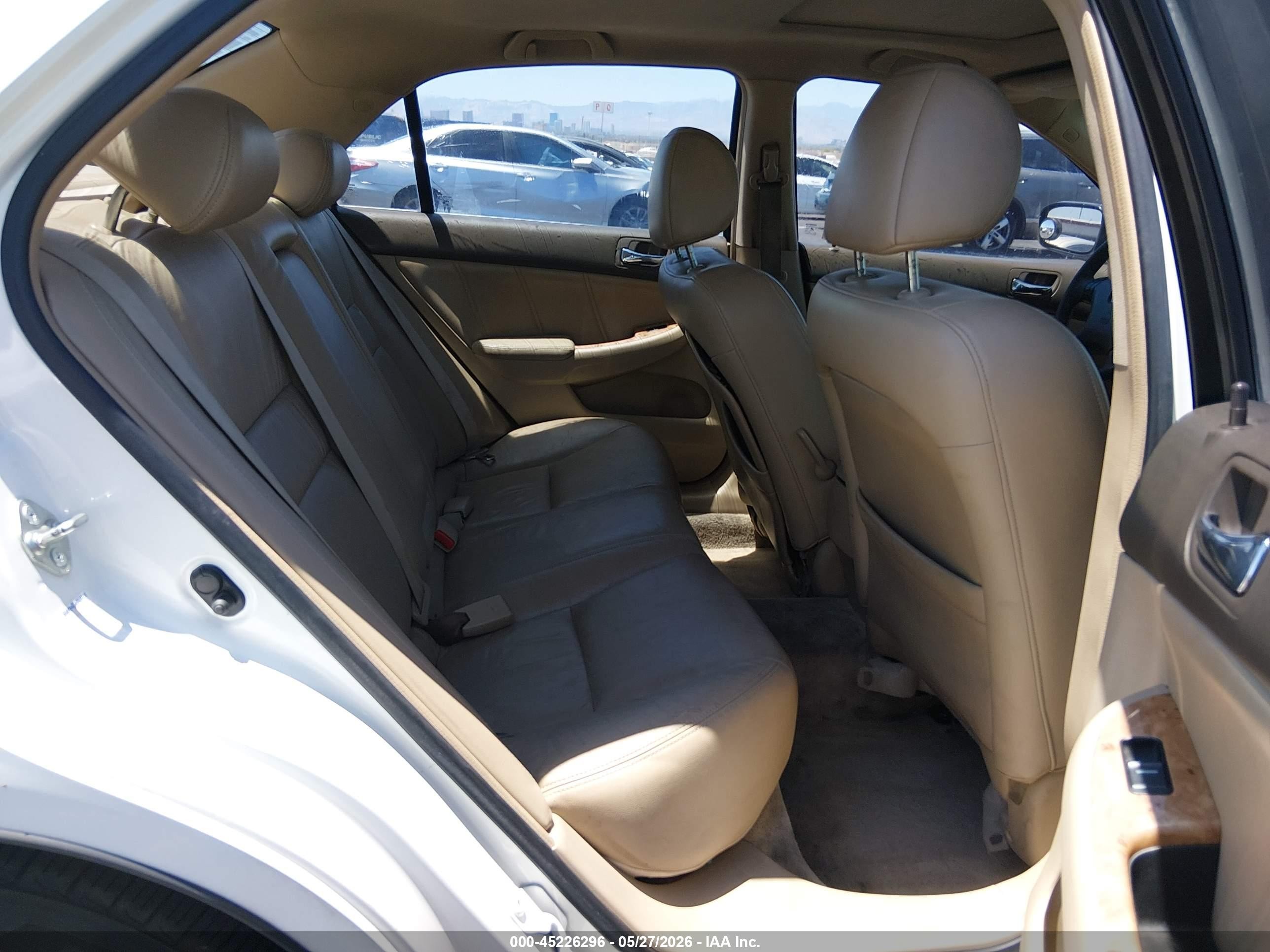 2004 Honda Accord 3.0 Ex White vin: 1HGCM66584A018531