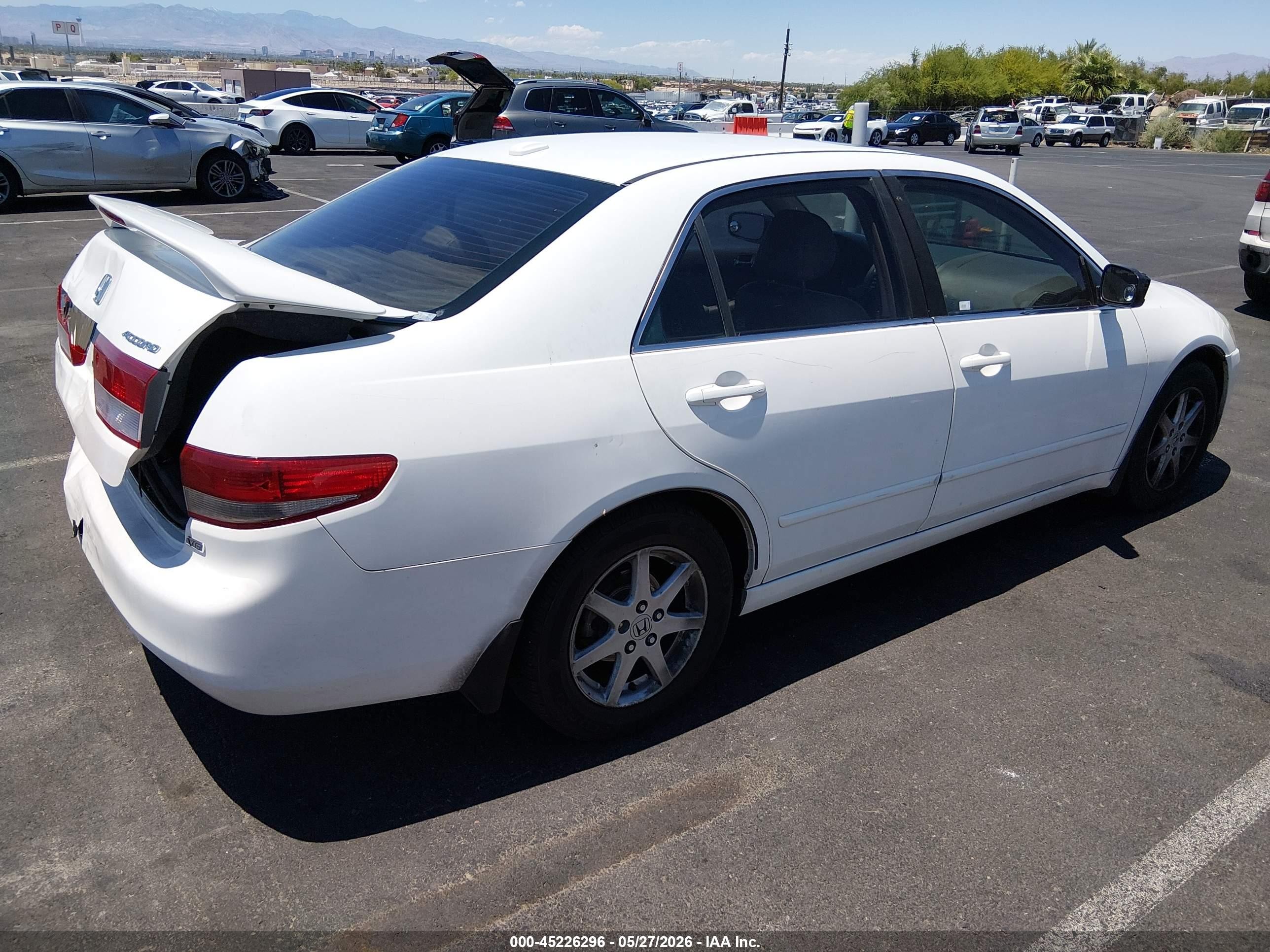 2004 Honda Accord 3.0 Ex White vin: 1HGCM66584A018531