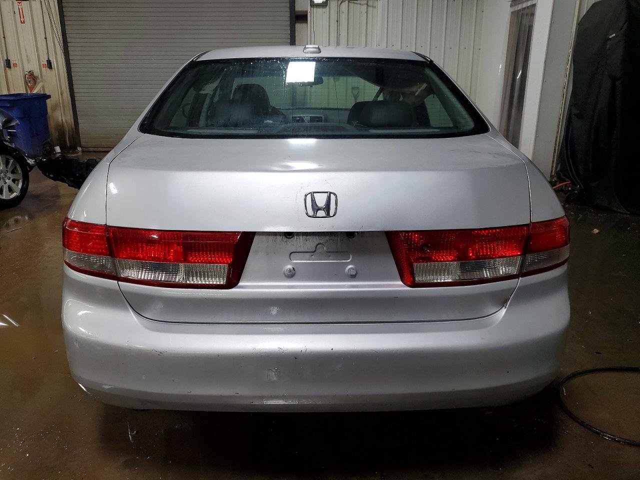 2004 Honda Accord Ex Silver vin: 1HGCM66584A076851