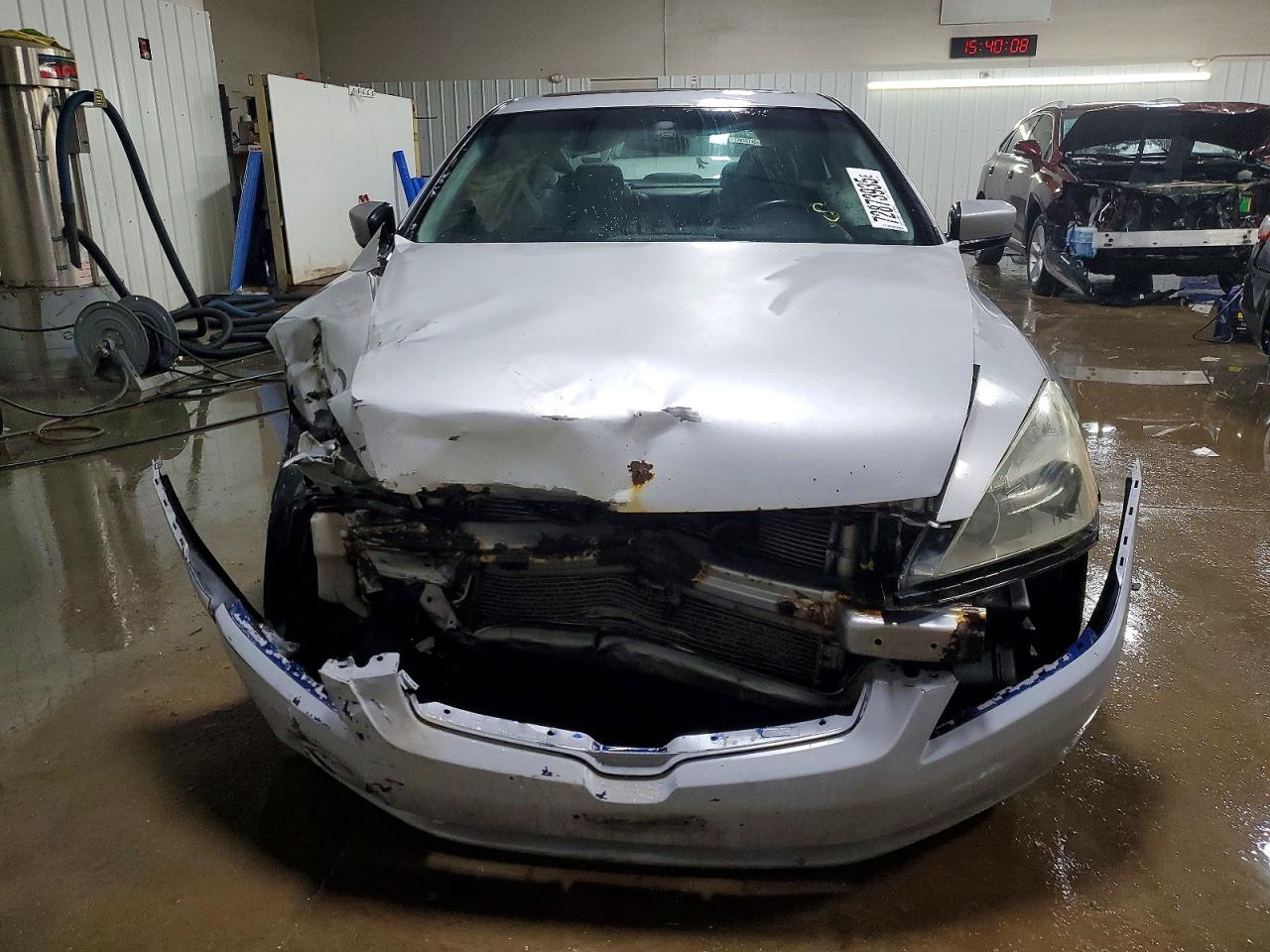 2004 Honda Accord Ex Silver vin: 1HGCM66584A076851
