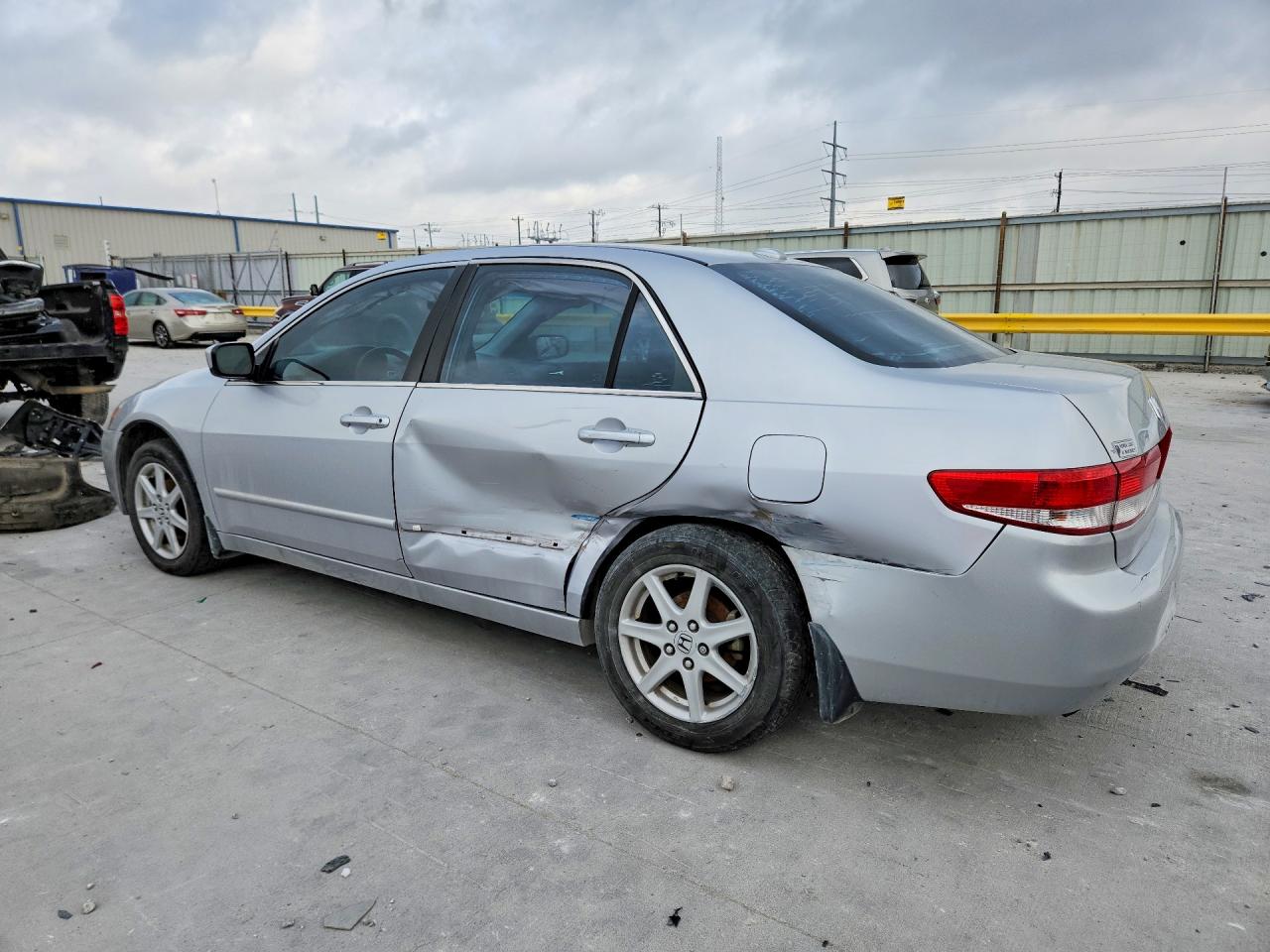 2004 Honda Accord Ex Silver vin: 1HGCM66584A097781