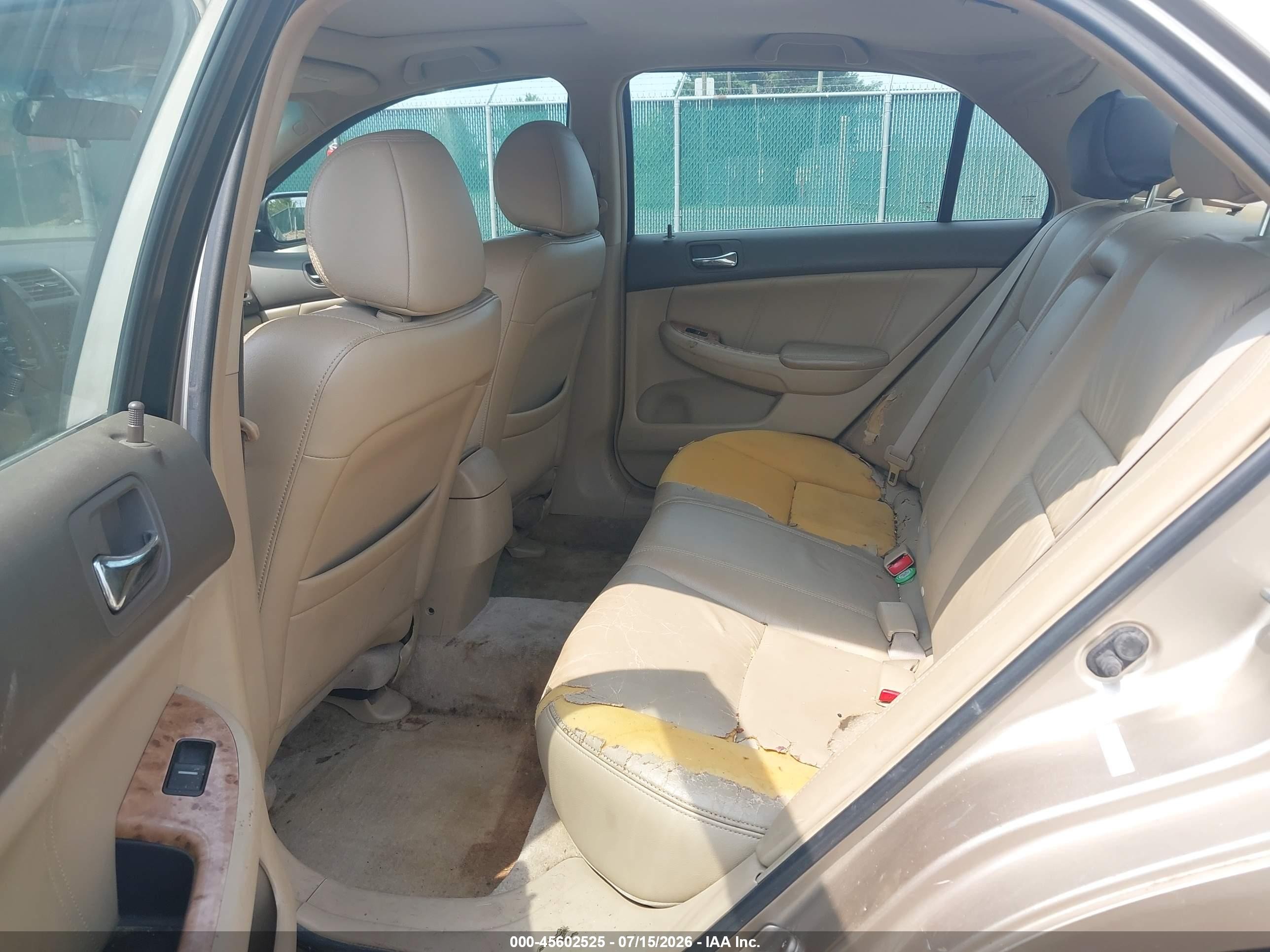2005 Honda Accord 3.0 Ex Champagne vin: 1HGCM66585A010284