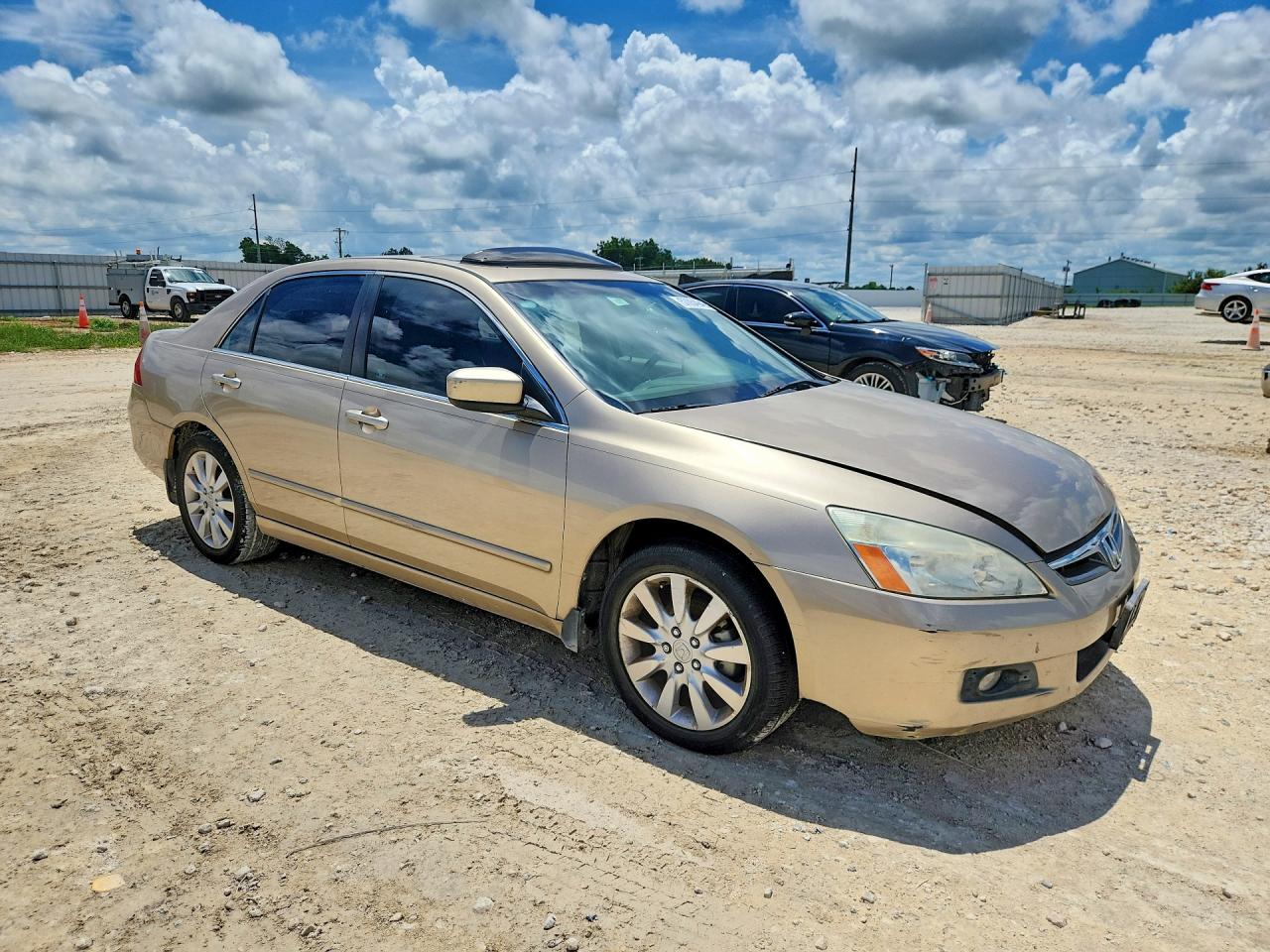 2006 Honda Accord Gold vin: 1HGCM66586A003403