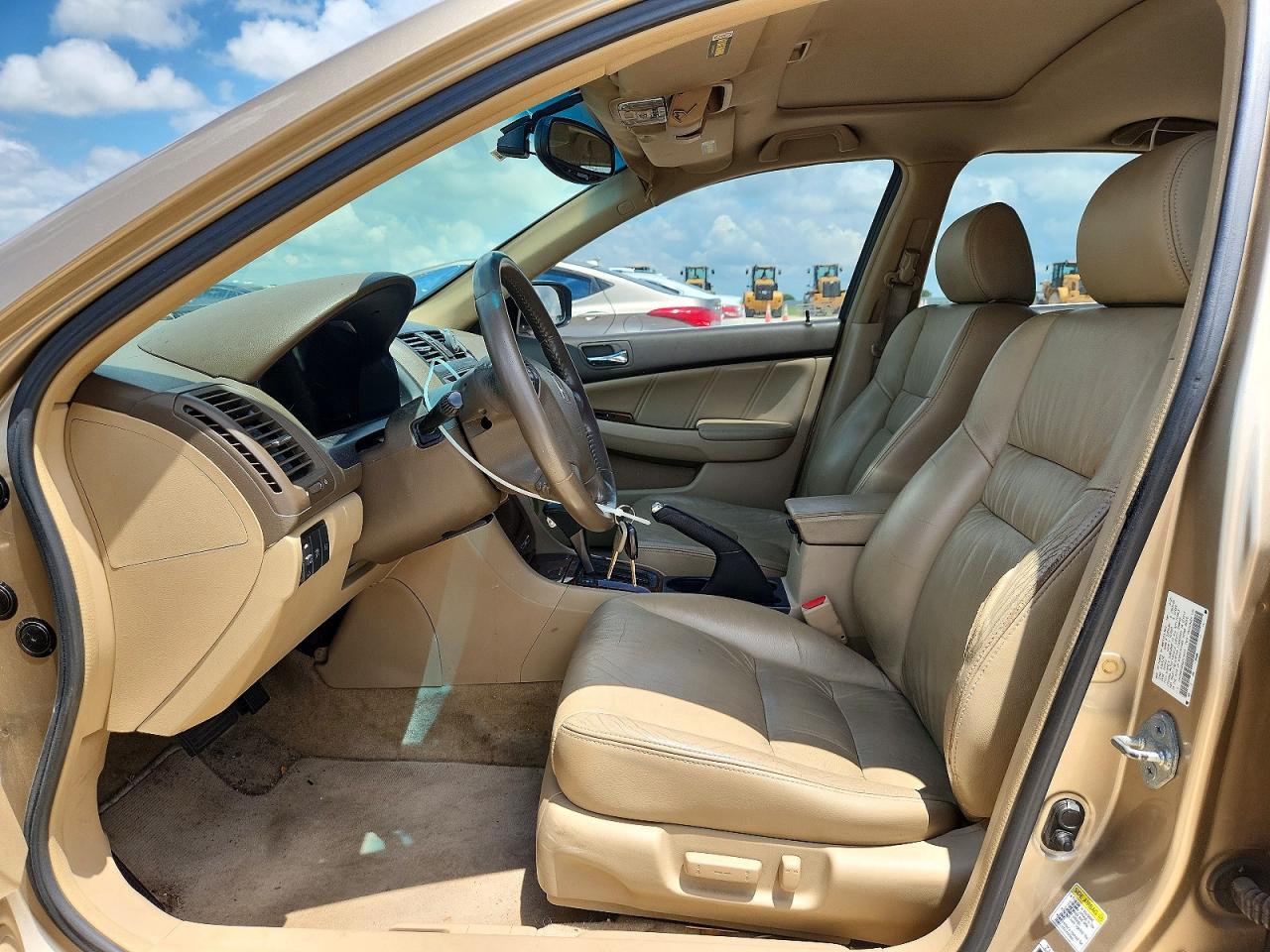 2006 Honda Accord Gold vin: 1HGCM66586A003403