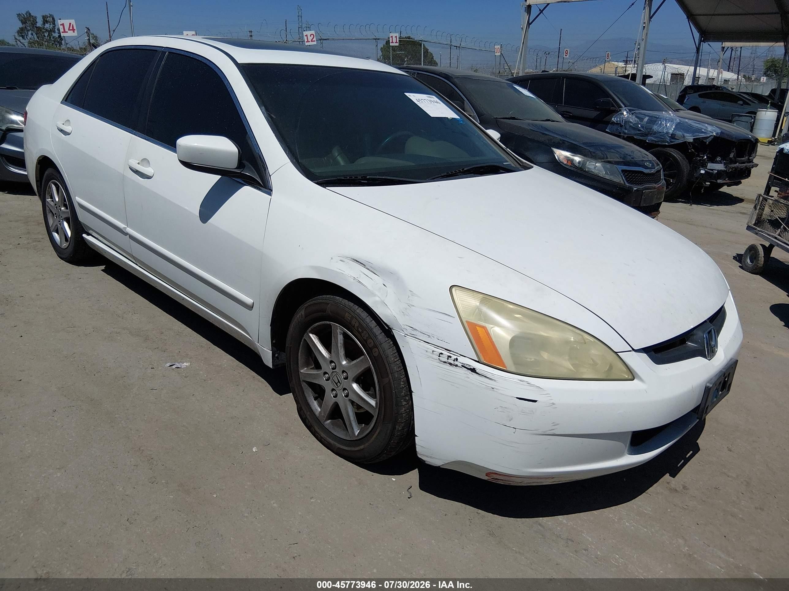 2004 Honda Accord 3.0 Ex White vin: 1HGCM66594A044832