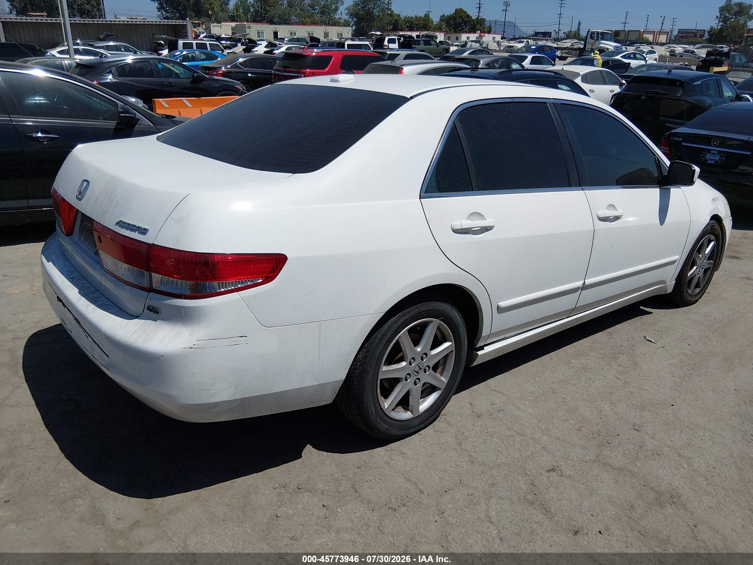 2004 Honda Accord 3.0 Ex White vin: 1HGCM66594A044832