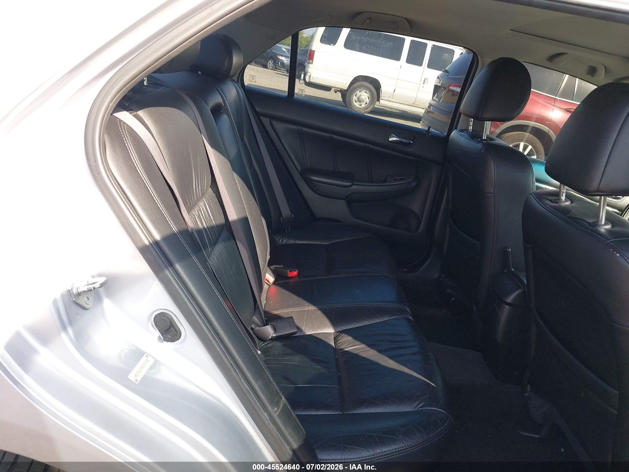 2004 Honda Accord 3.0 Ex Silver vin: 1HGCM66594A087440