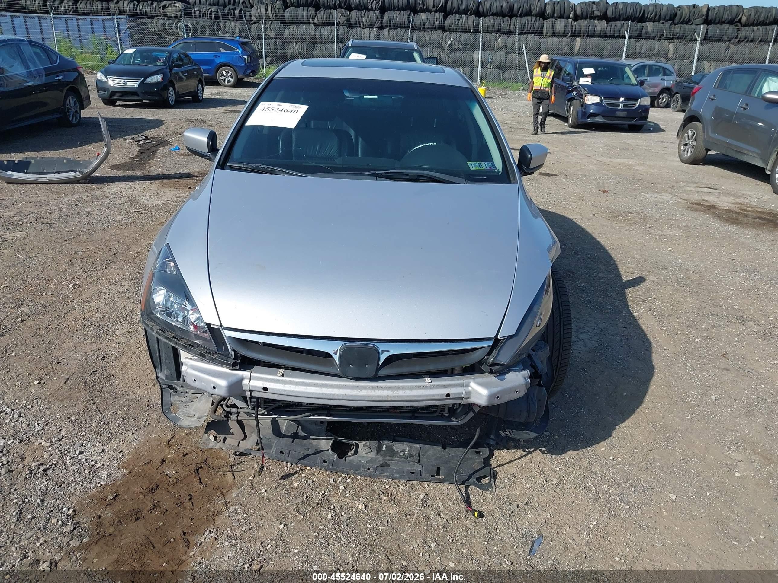 2004 Honda Accord 3.0 Ex Silver vin: 1HGCM66594A087440