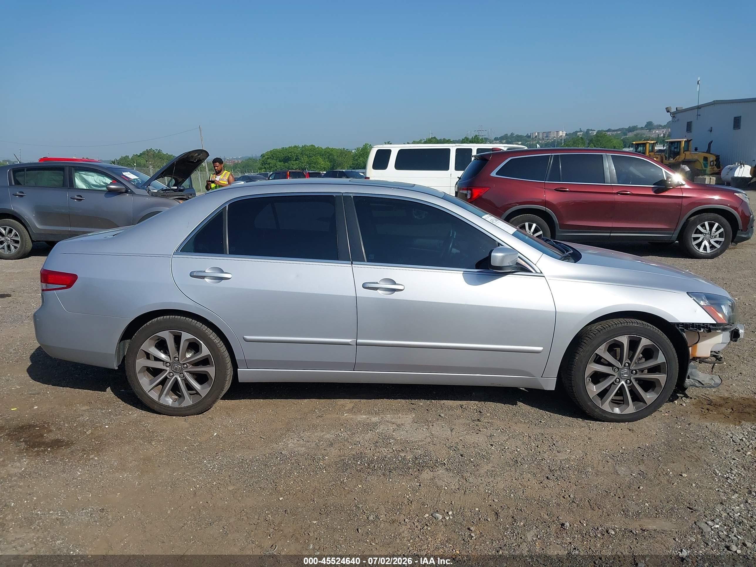 2004 Honda Accord 3.0 Ex Silver vin: 1HGCM66594A087440