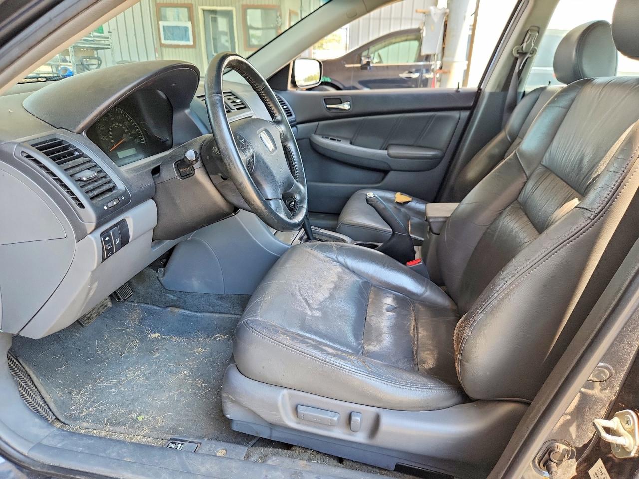 2005 Honda Accord Black vin: 1HGCM66595A008835