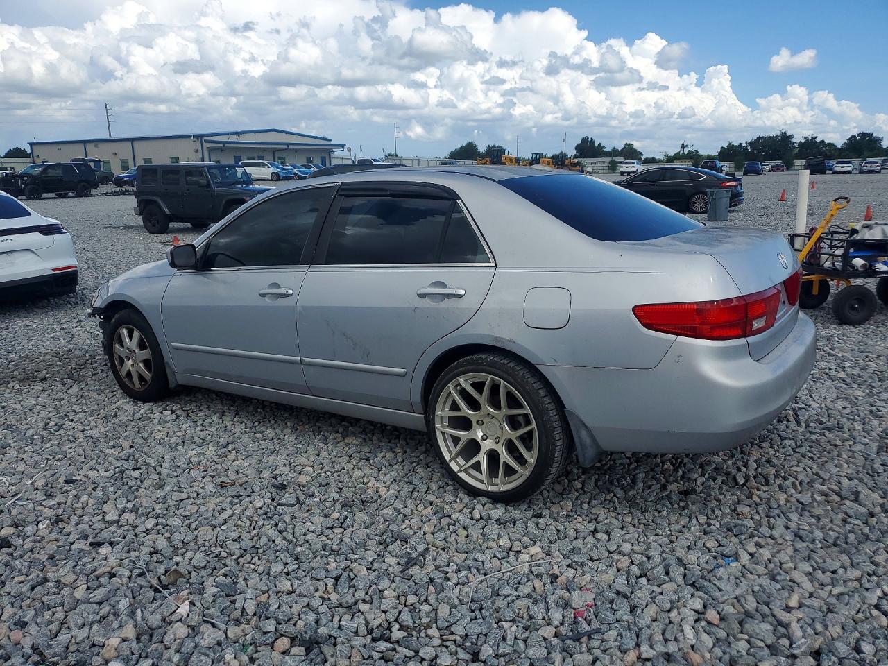 2005 Honda Accord Ex Silver vin: 1HGCM66595A052401