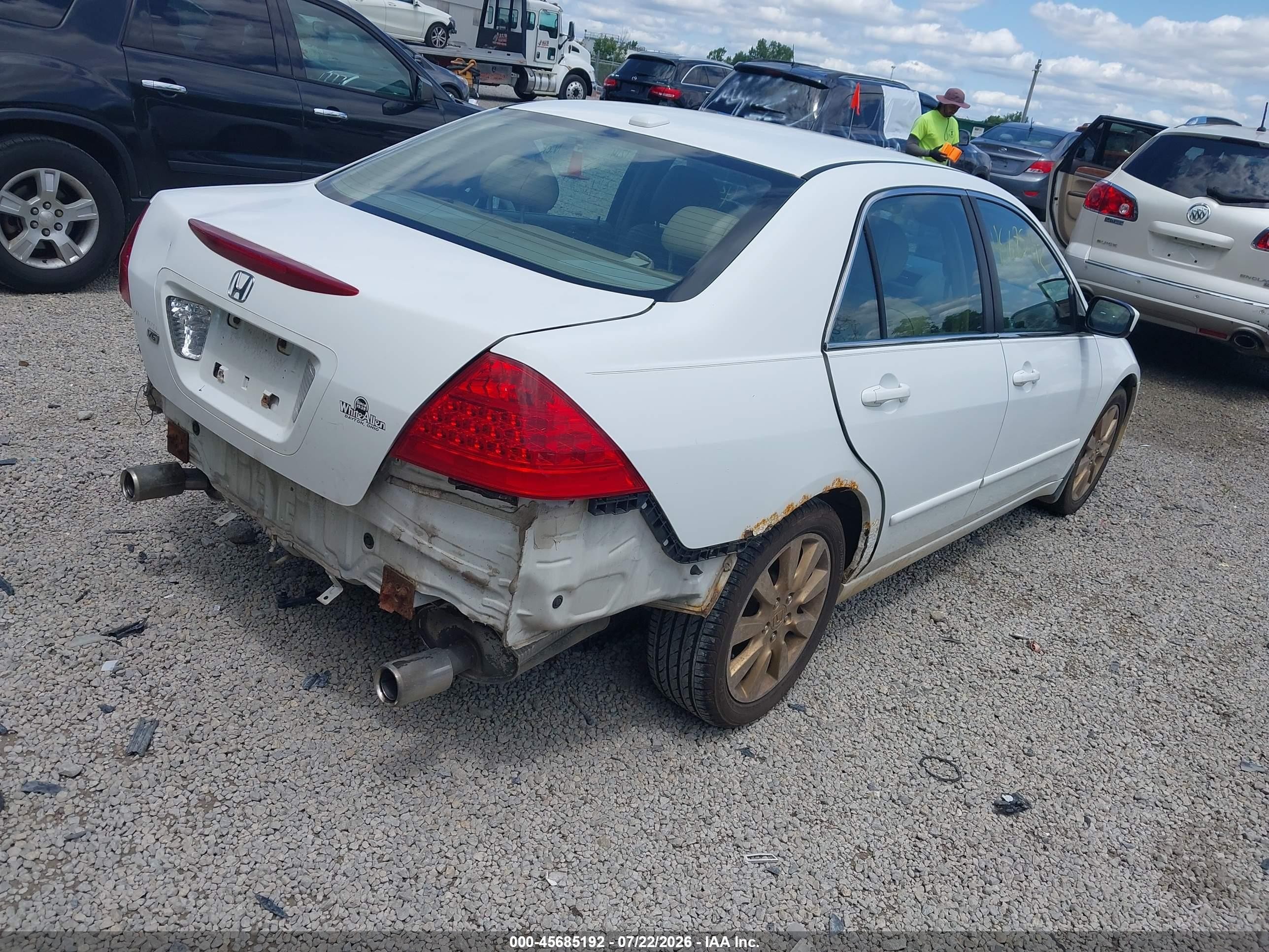 2006 Honda Accord 3.0 Ex White vin: 1HGCM66596A029573