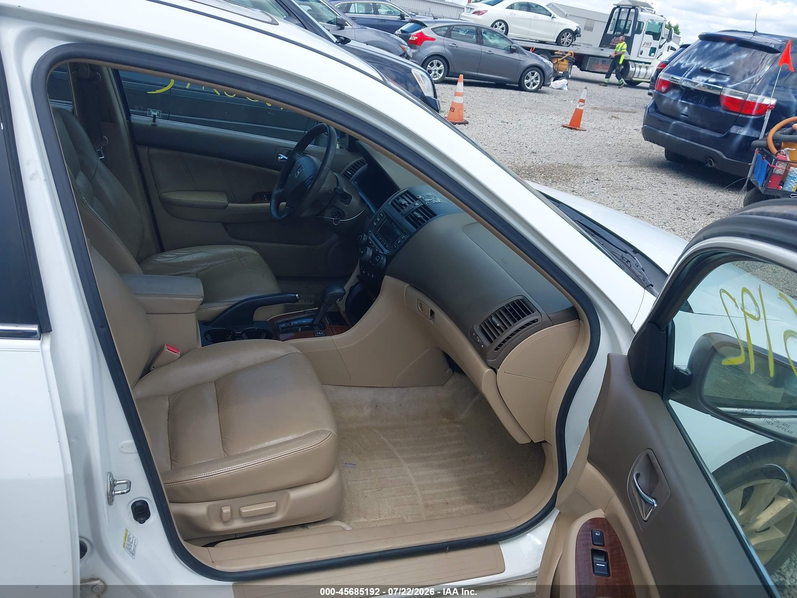 2006 Honda Accord 3.0 Ex White vin: 1HGCM66596A029573