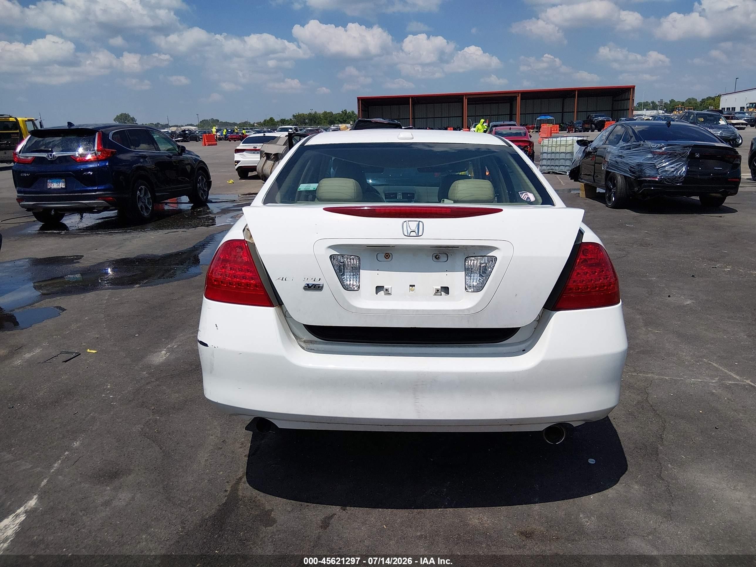 2006 Honda Accord 3.0 Ex White vin: 1HGCM66596A039181