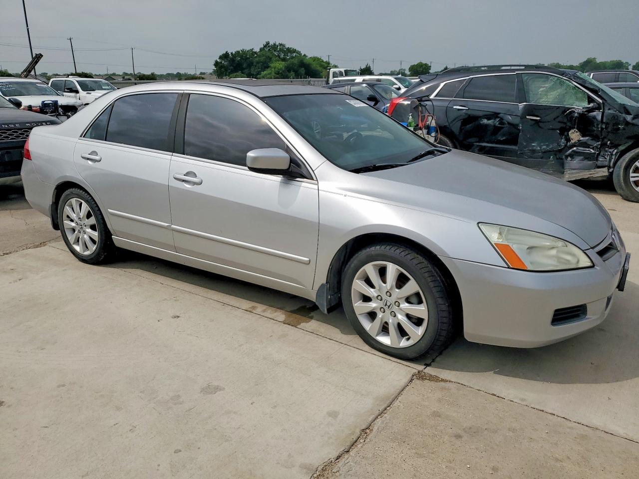 2007 Honda Accord Ex Silver vin: 1HGCM66597A035777