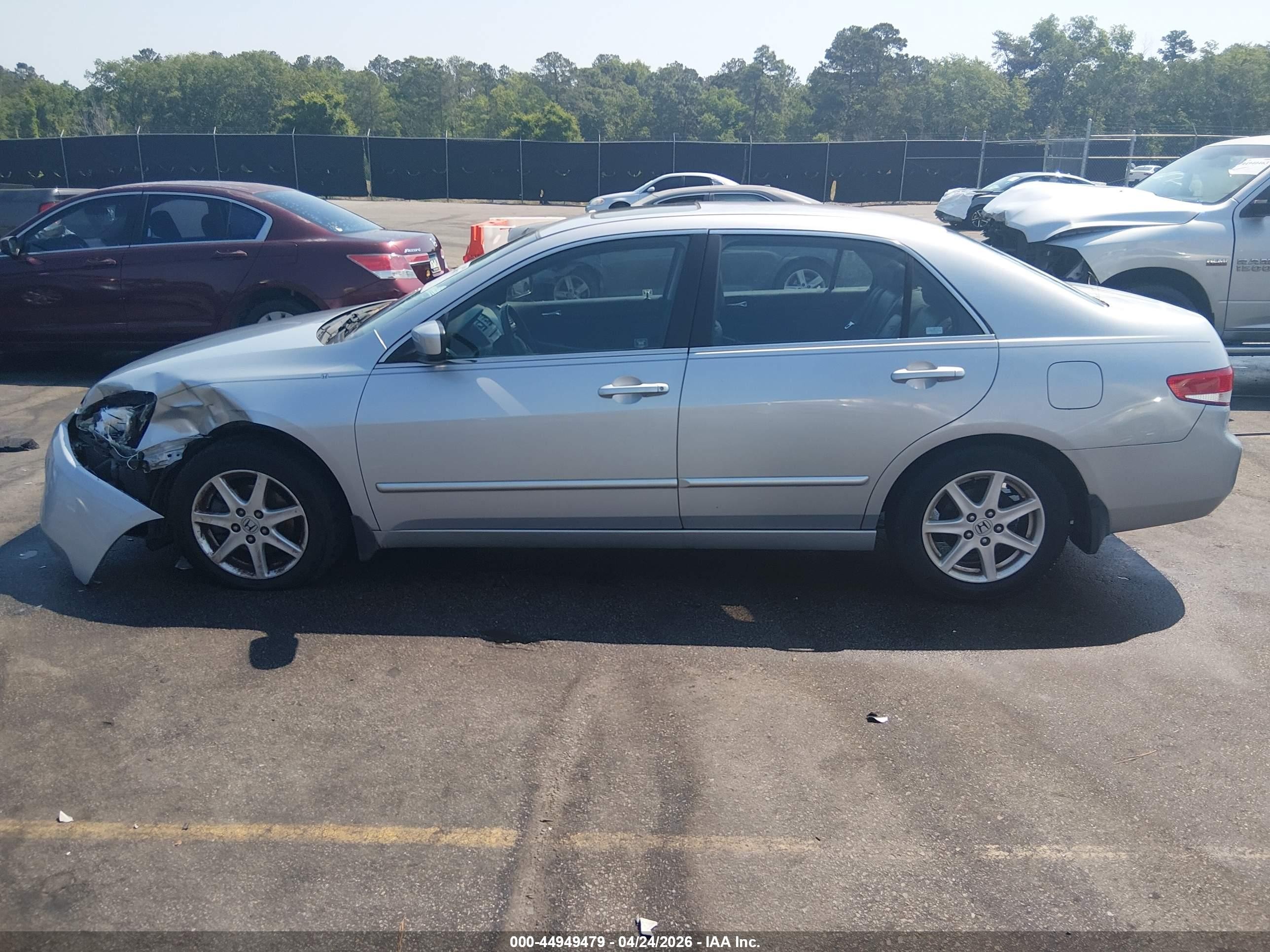 2003 Honda Accord 3.0 Ex Серебряный vin: 1HGCM665X3A096534