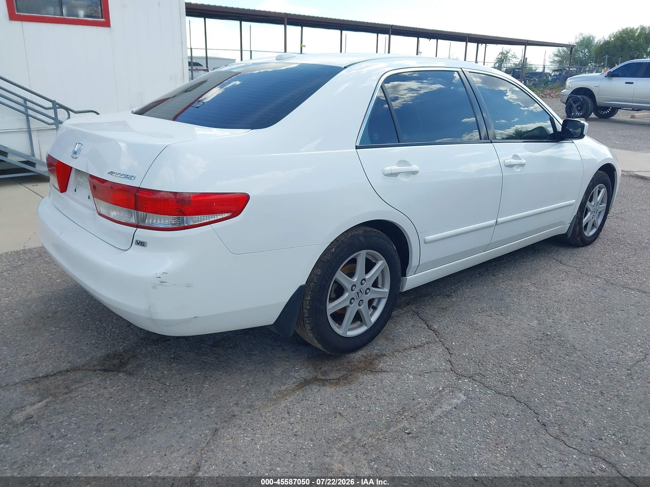 2004 Honda Accord 3.0 Ex Белый vin: 1HGCM665X4A010284