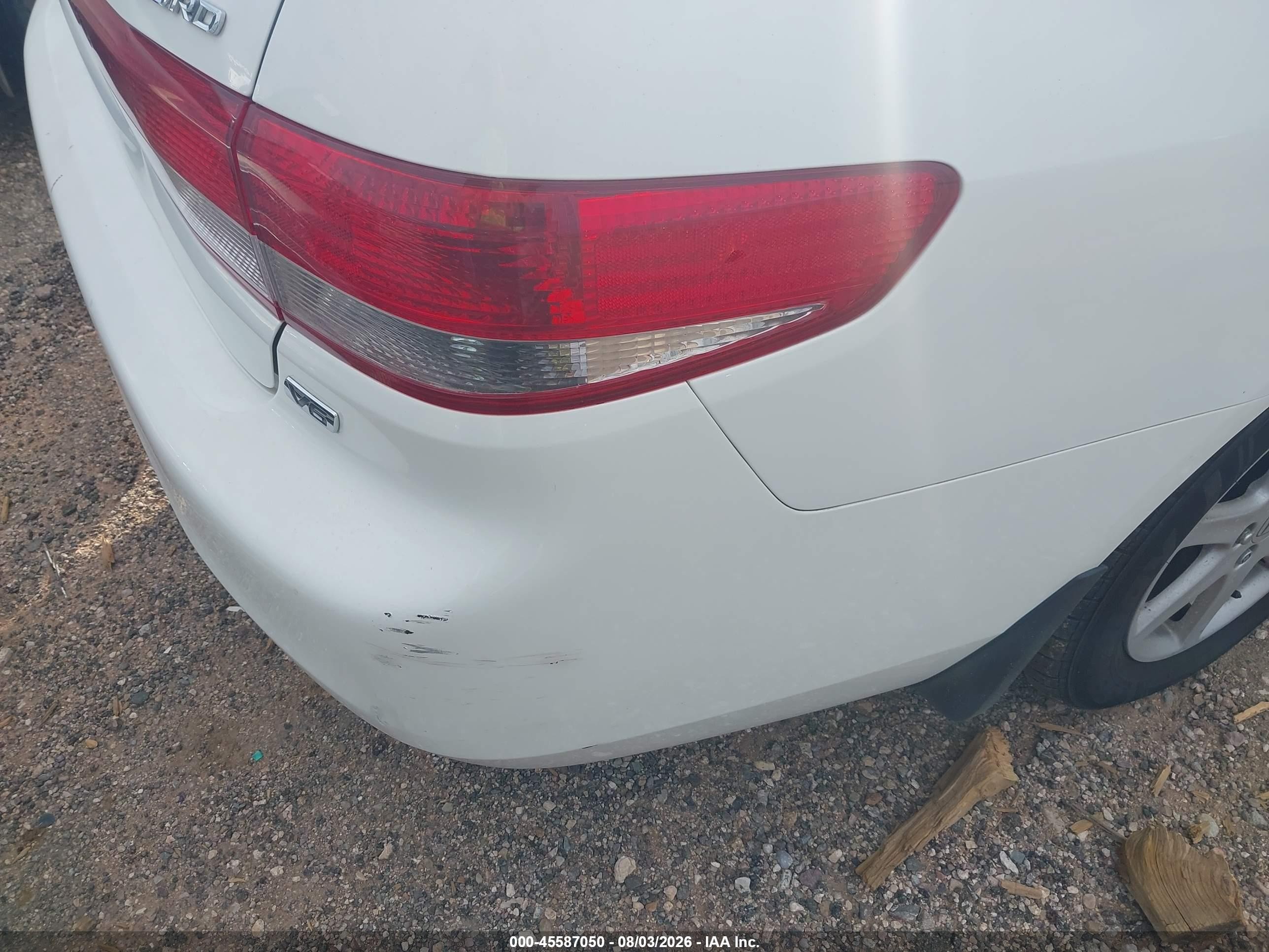 2004 Honda Accord 3.0 Ex Белый vin: 1HGCM665X4A010284