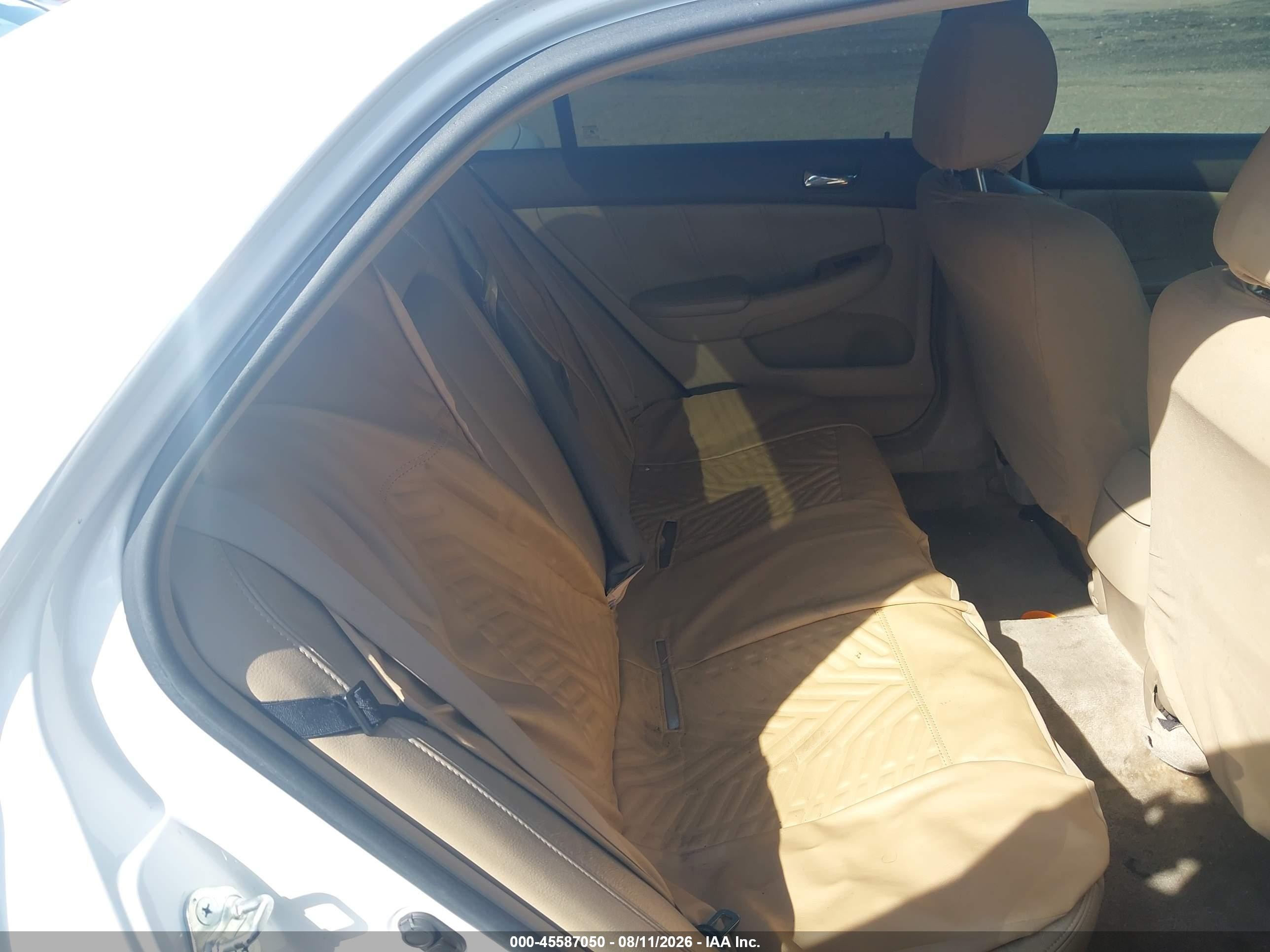 2004 Honda Accord 3.0 Ex Белый vin: 1HGCM665X4A010284