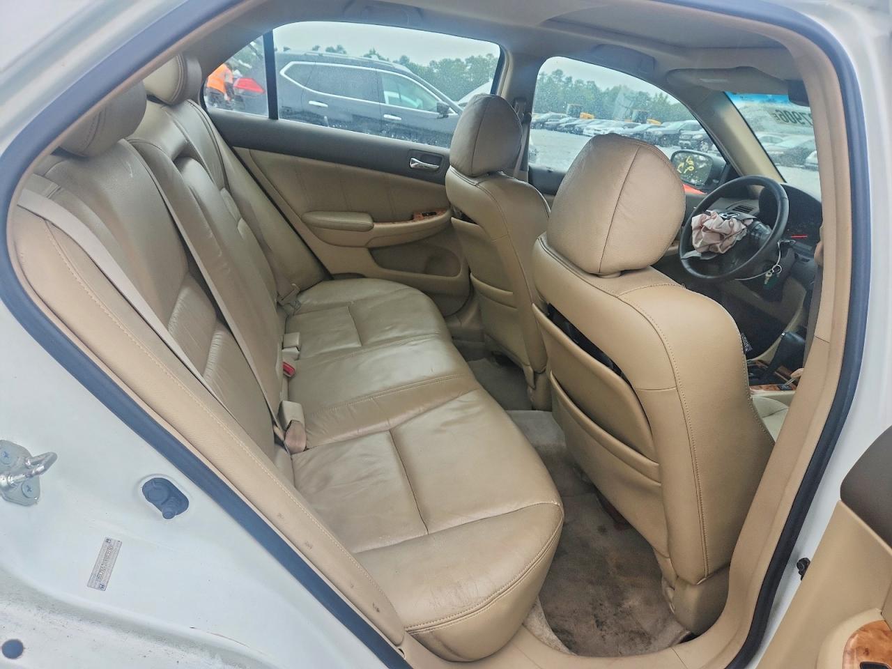 2004 Honda Accord Ex White vin: 1HGCM665X4A036920