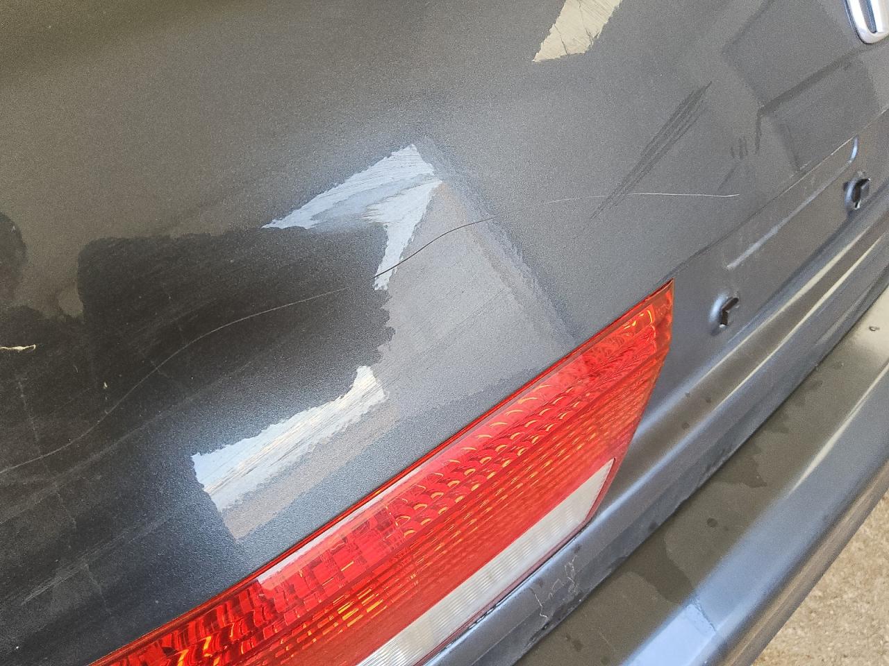 2004 Honda Accord Ex Gray vin: 1HGCM665X4A068573 Damage: Deck Lid, Heavy Scratch, 9 To 10 Inches