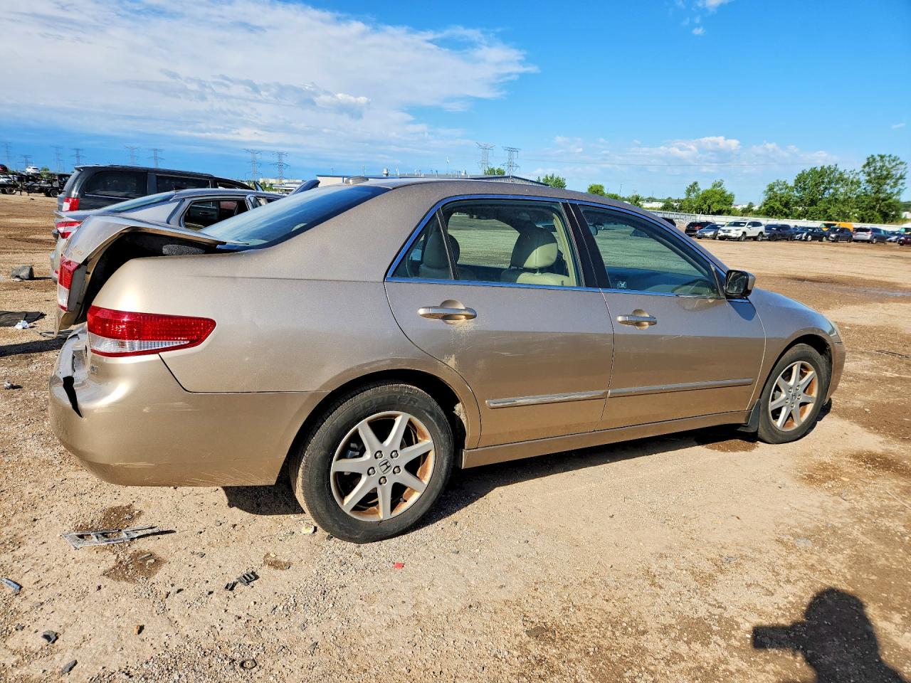 2004 Honda Accord Ex Cream vin: 1HGCM665X4A076088