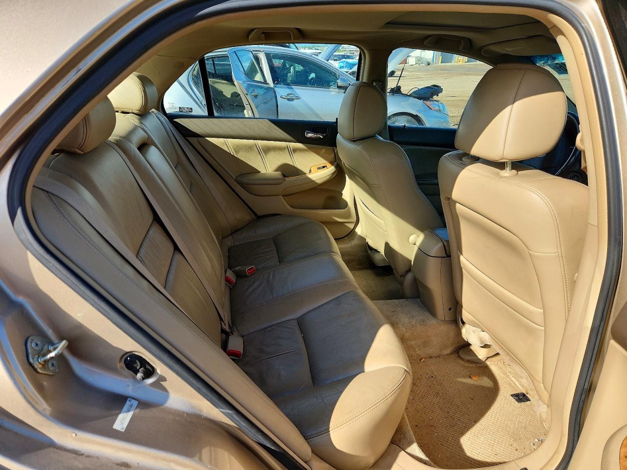 2004 Honda Accord Ex Cream vin: 1HGCM665X4A076088