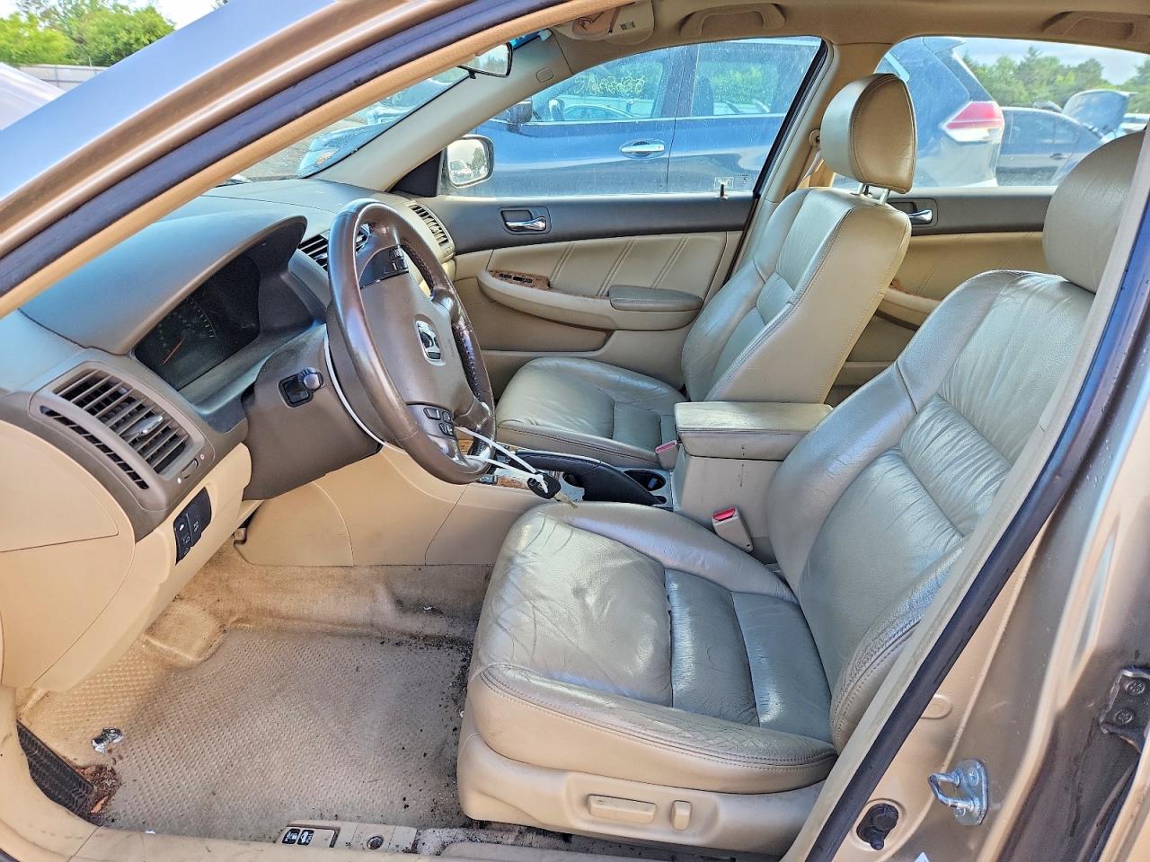2004 Honda Accord Ex Cream vin: 1HGCM665X4A076088