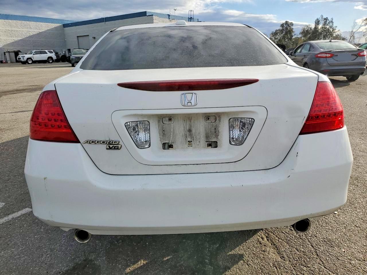 2007 Honda Accord Ex White vin: 1HGCM665X7A039370