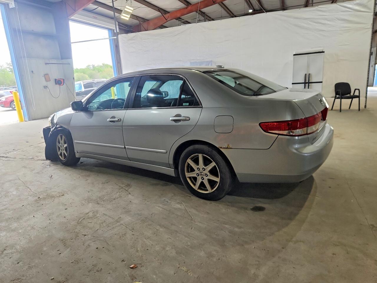 2004 Honda Accord Ex Silver vin: 1HGCM66804A088941