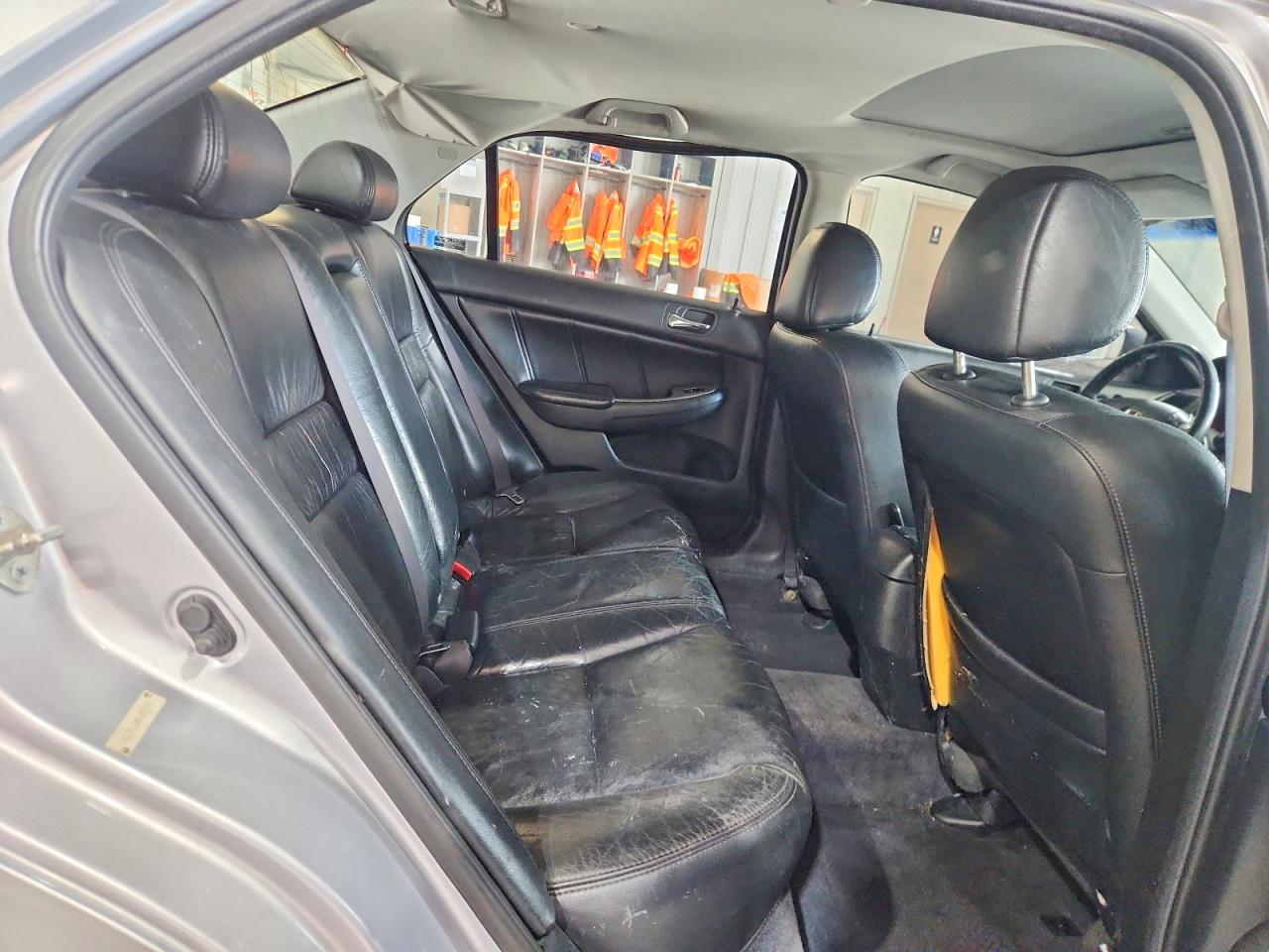 2004 Honda Accord Ex Silver vin: 1HGCM66804A088941
