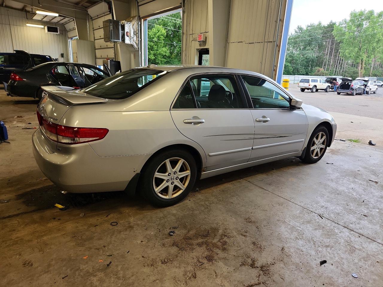 2004 Honda Accord Ex Серебряный vin: 1HGCM66814A069394