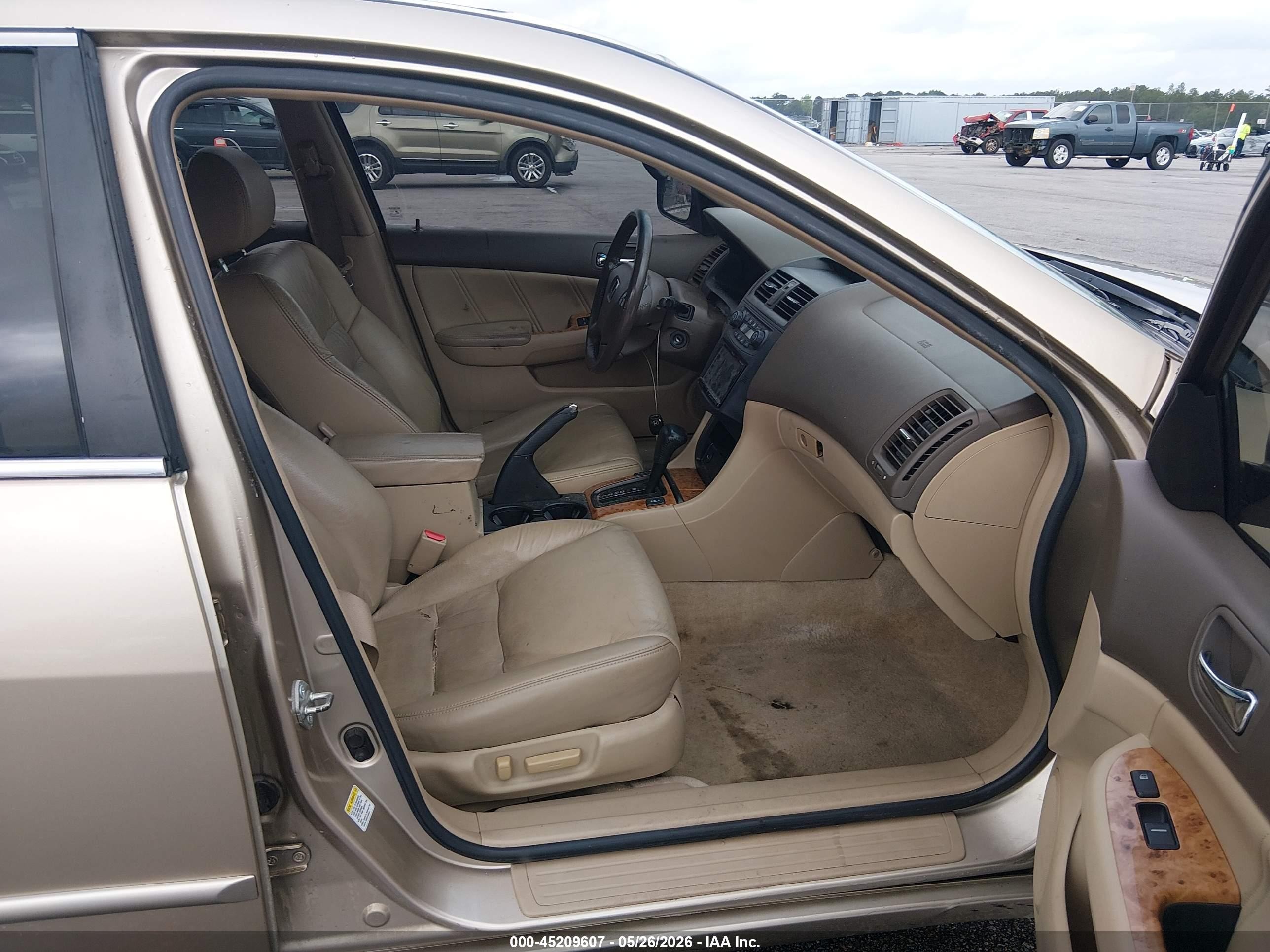 2004 Honda Accord 3.0 Ex Gold vin: 1HGCM66824A066214