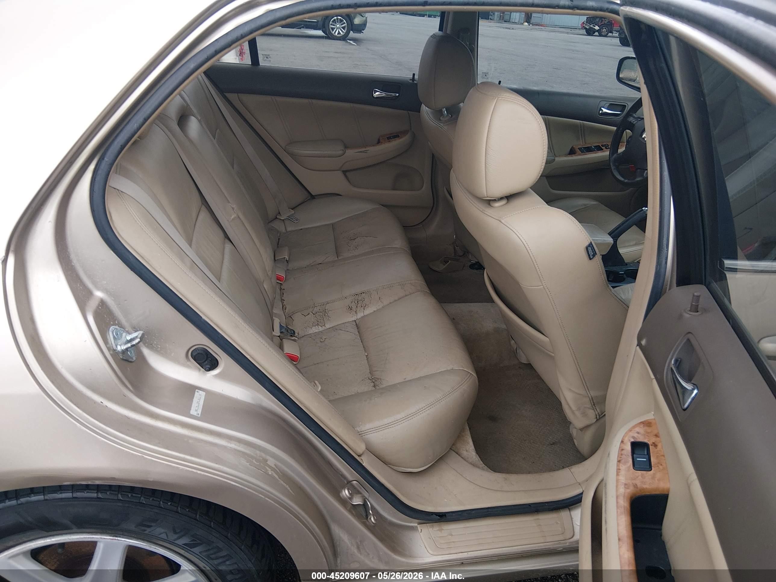 2004 Honda Accord 3.0 Ex Gold vin: 1HGCM66824A066214