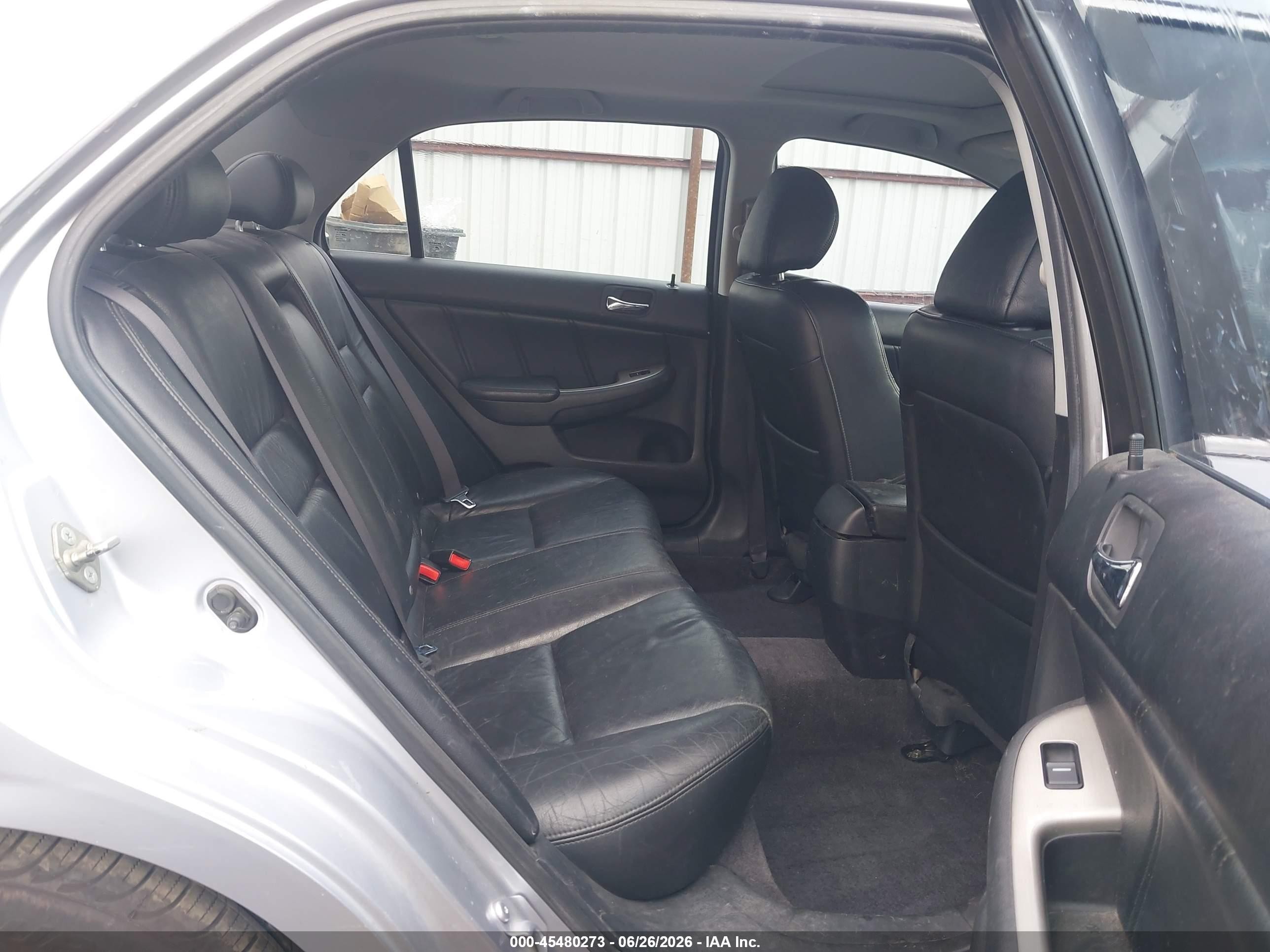 2004 Honda Accord 3.0 Ex Silver vin: 1HGCM66824A085099