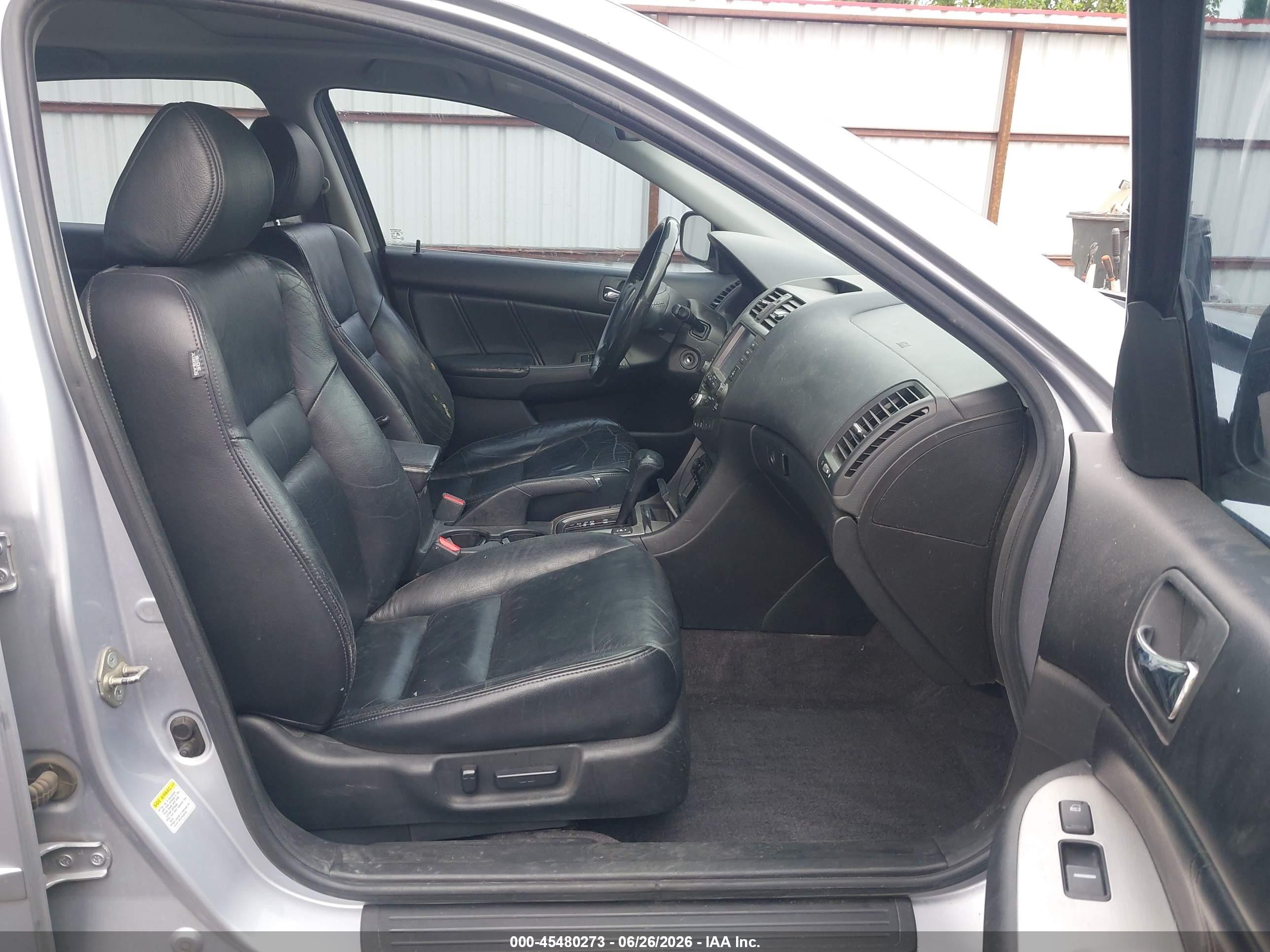 2004 Honda Accord 3.0 Ex Silver vin: 1HGCM66824A085099