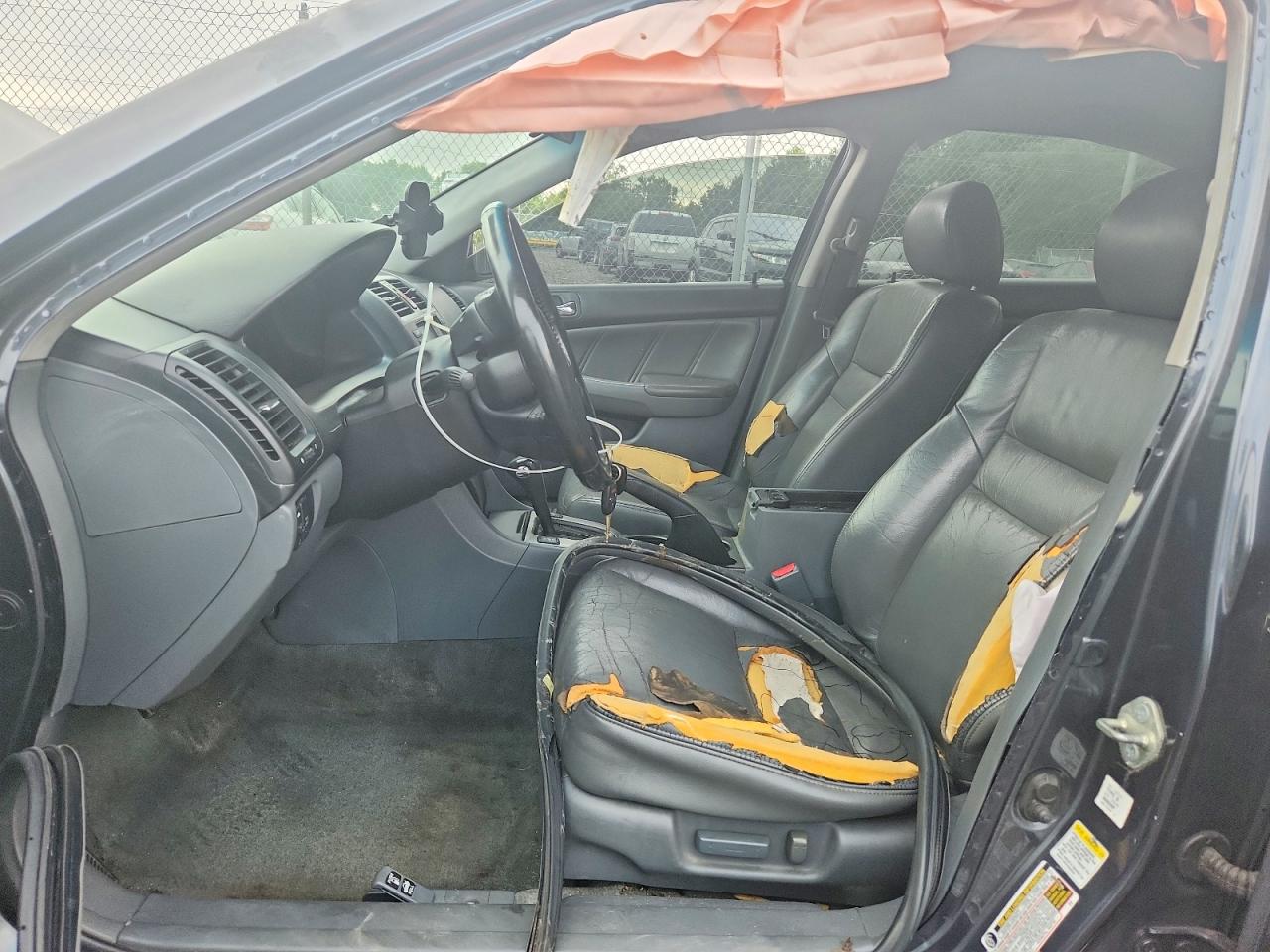 2005 Honda Accord Gray vin: 1HGCM66825A001039