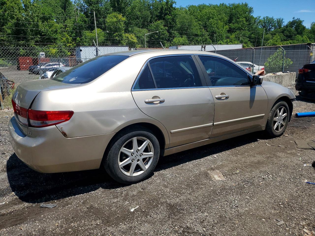 2003 Honda Accord Ex Gold vin: 1HGCM66843A082087