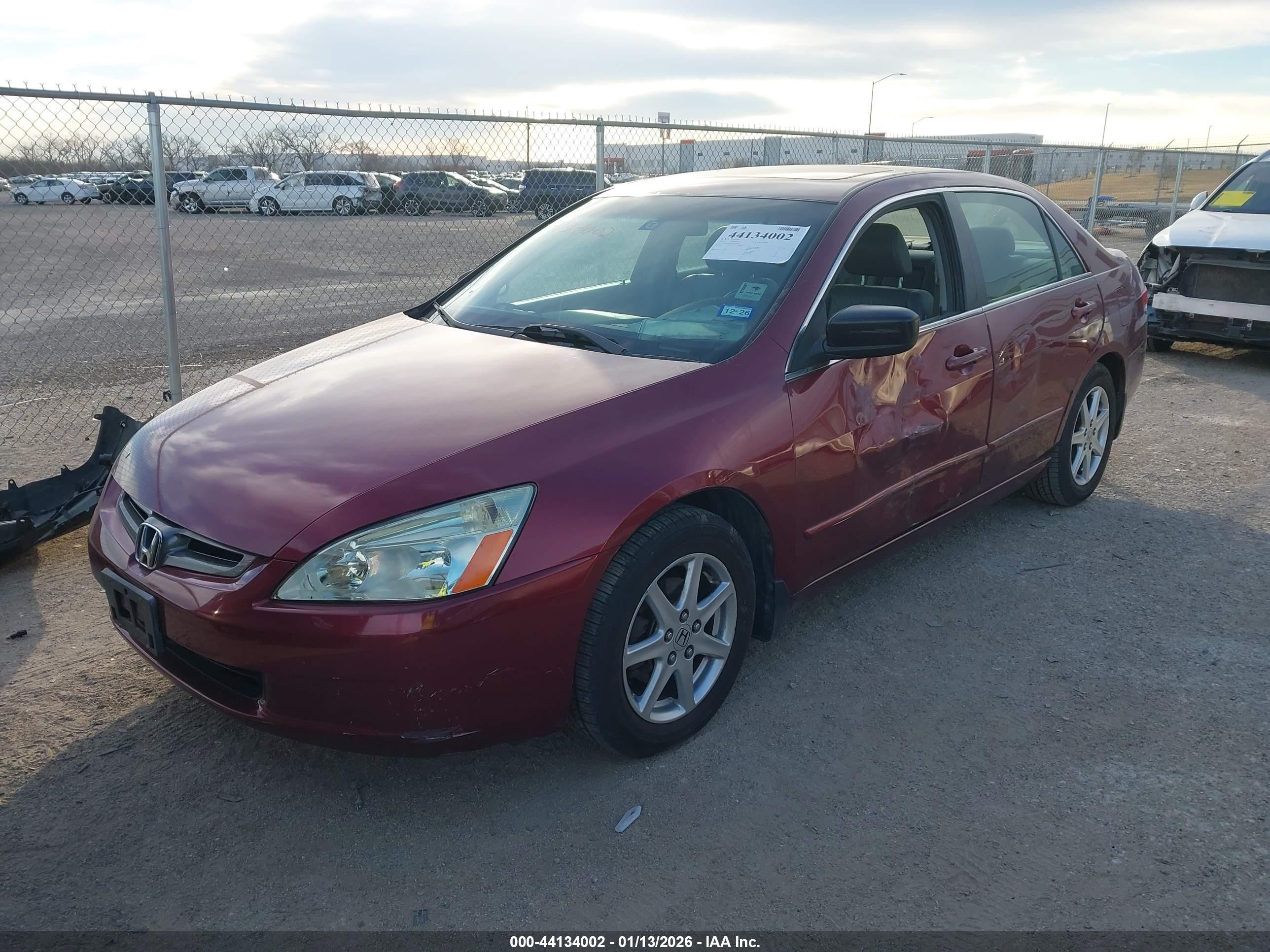 2003 Honda Accord Sdn Ex Burgundy vin: 1HGCM66843A088505