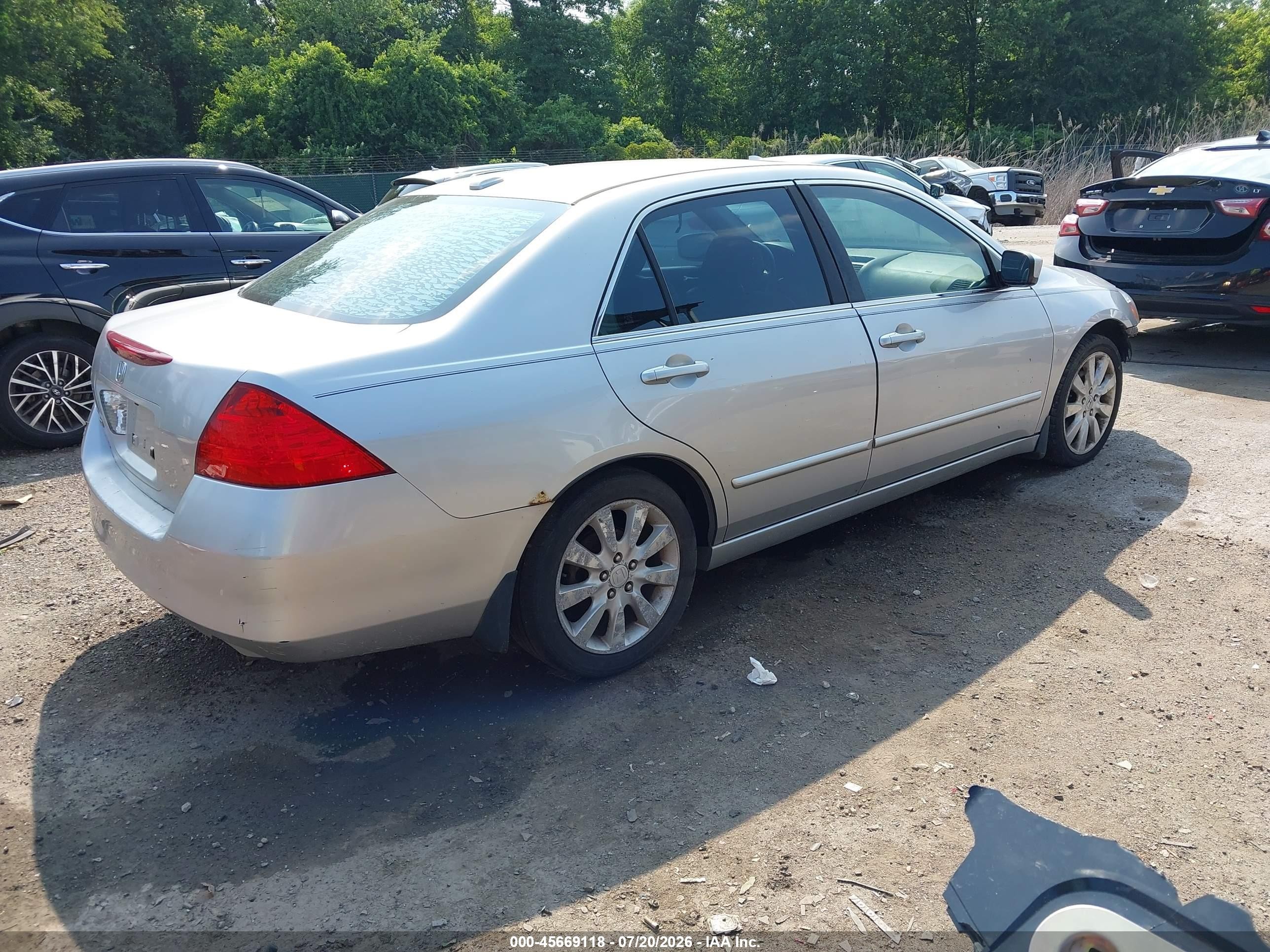 2007 Honda Accord 3.0 Ex Silver vin: 1HGCM66847A057910
