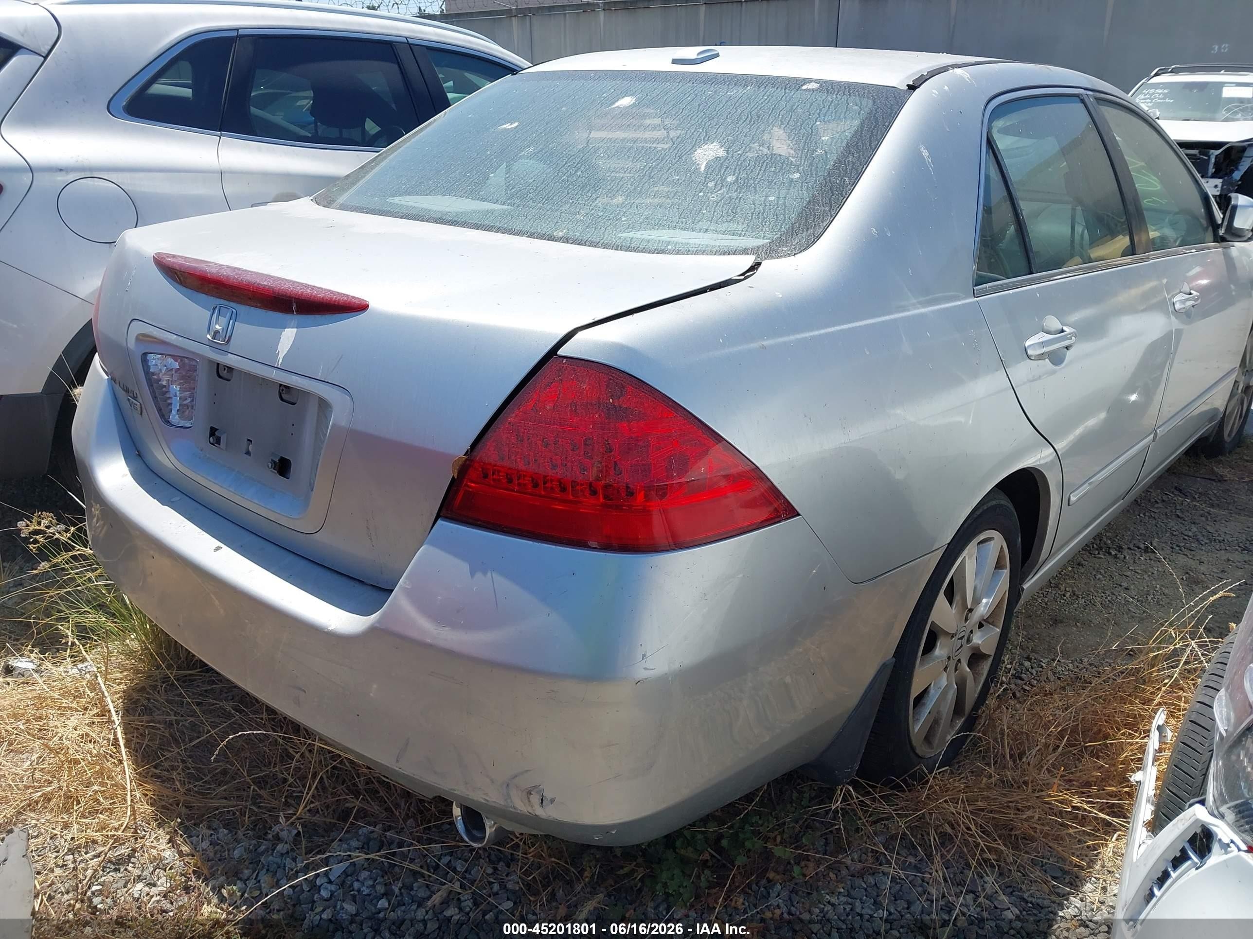 2007 Honda Accord 3.0 Ex Silver vin: 1HGCM66847A086808