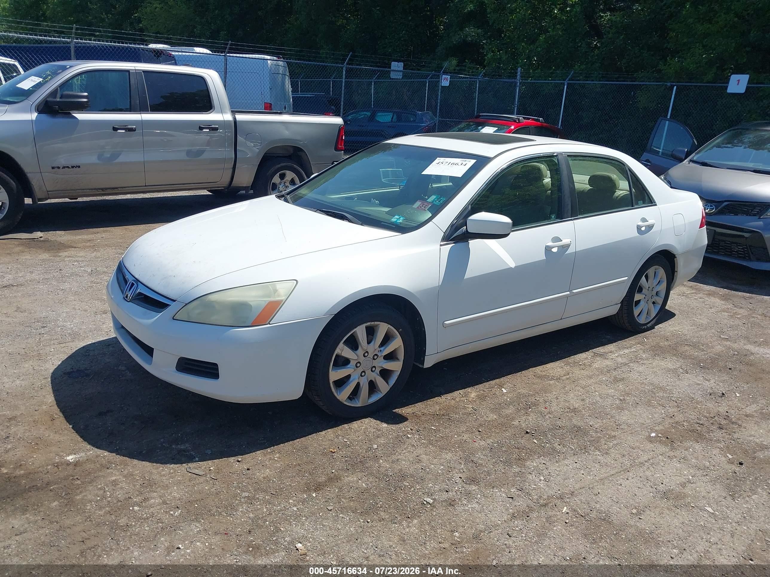 2006 Honda Accord 3.0 Ex White vin: 1HGCM66856A014272