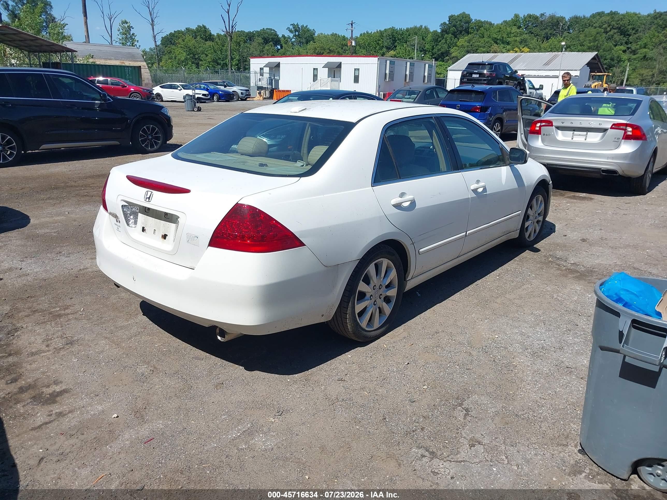 2006 Honda Accord 3.0 Ex White vin: 1HGCM66856A014272