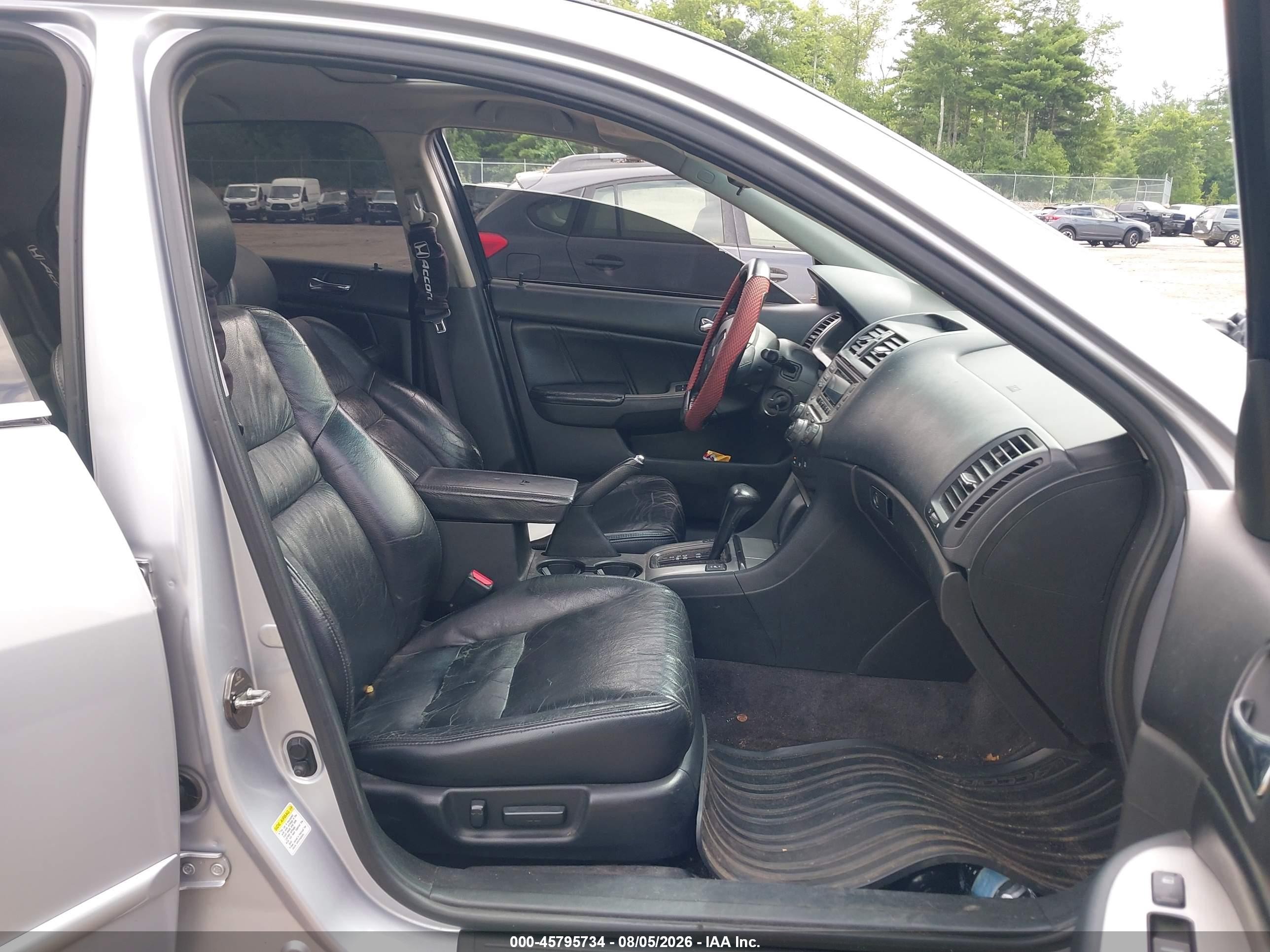 2004 Honda Accord 3.0 Ex Silver vin: 1HGCM66864A047536