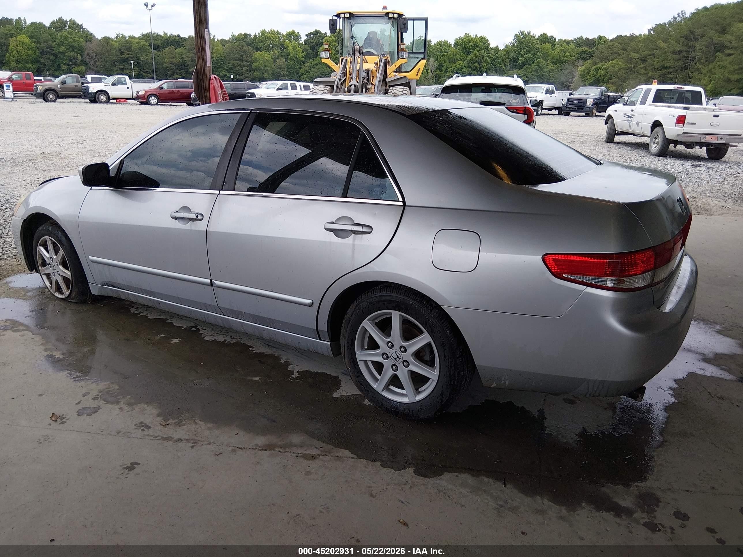 2003 Honda Accord 3.0 Ex Silver vin: 1HGCM66883A027612