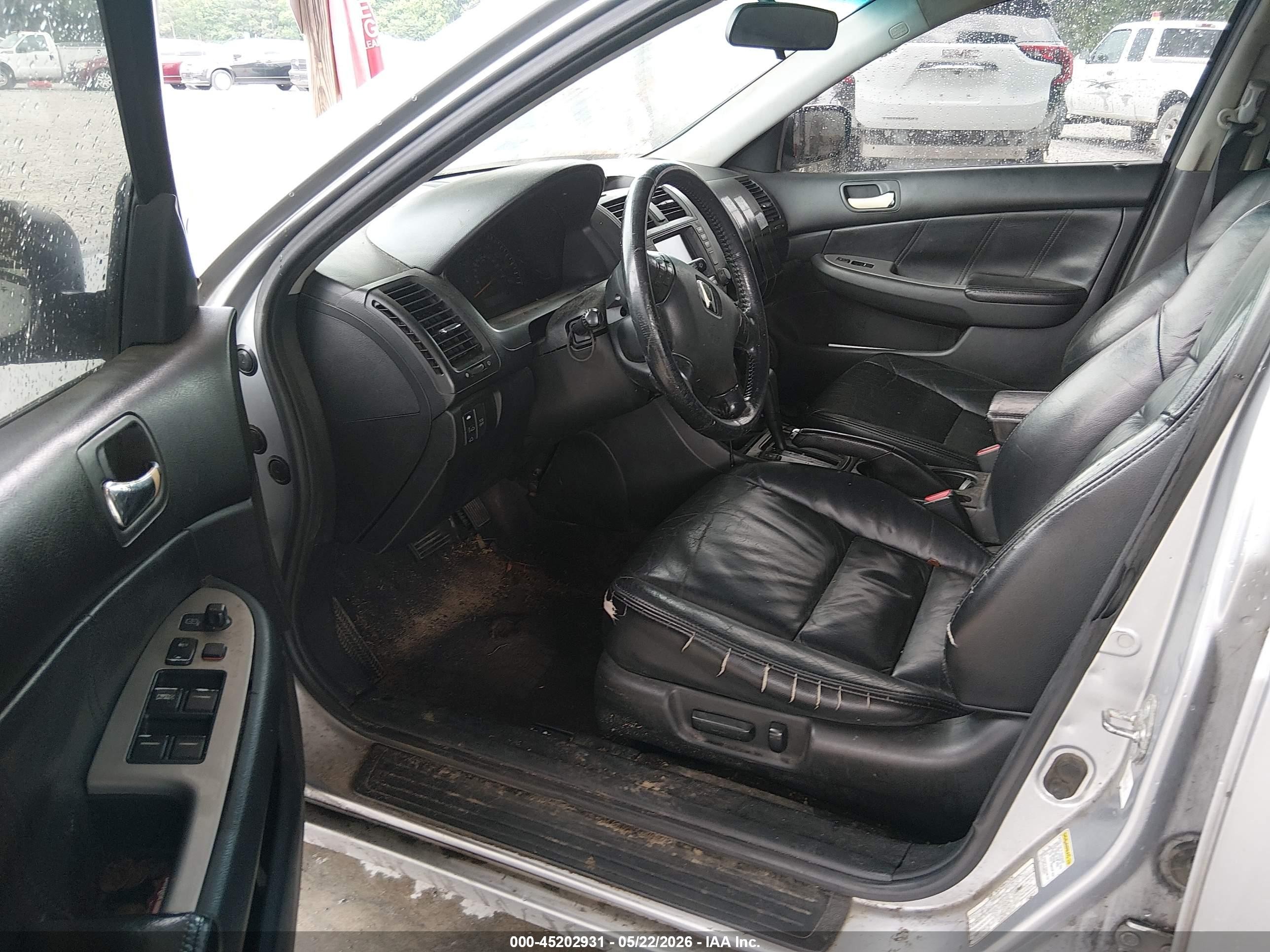 2003 Honda Accord 3.0 Ex Silver vin: 1HGCM66883A027612