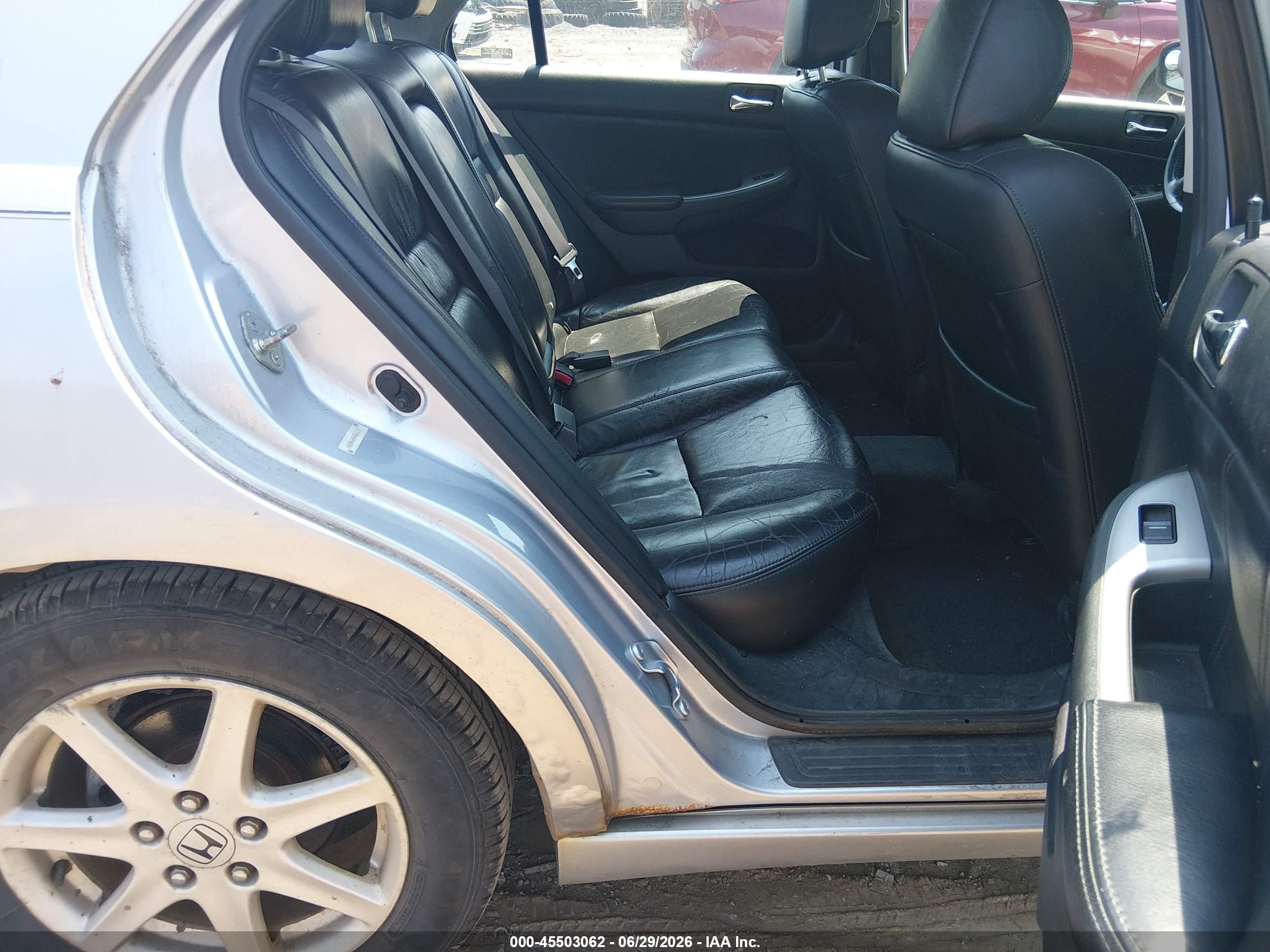 2004 Honda Accord 3.0 Ex Silver vin: 1HGCM66884A006275